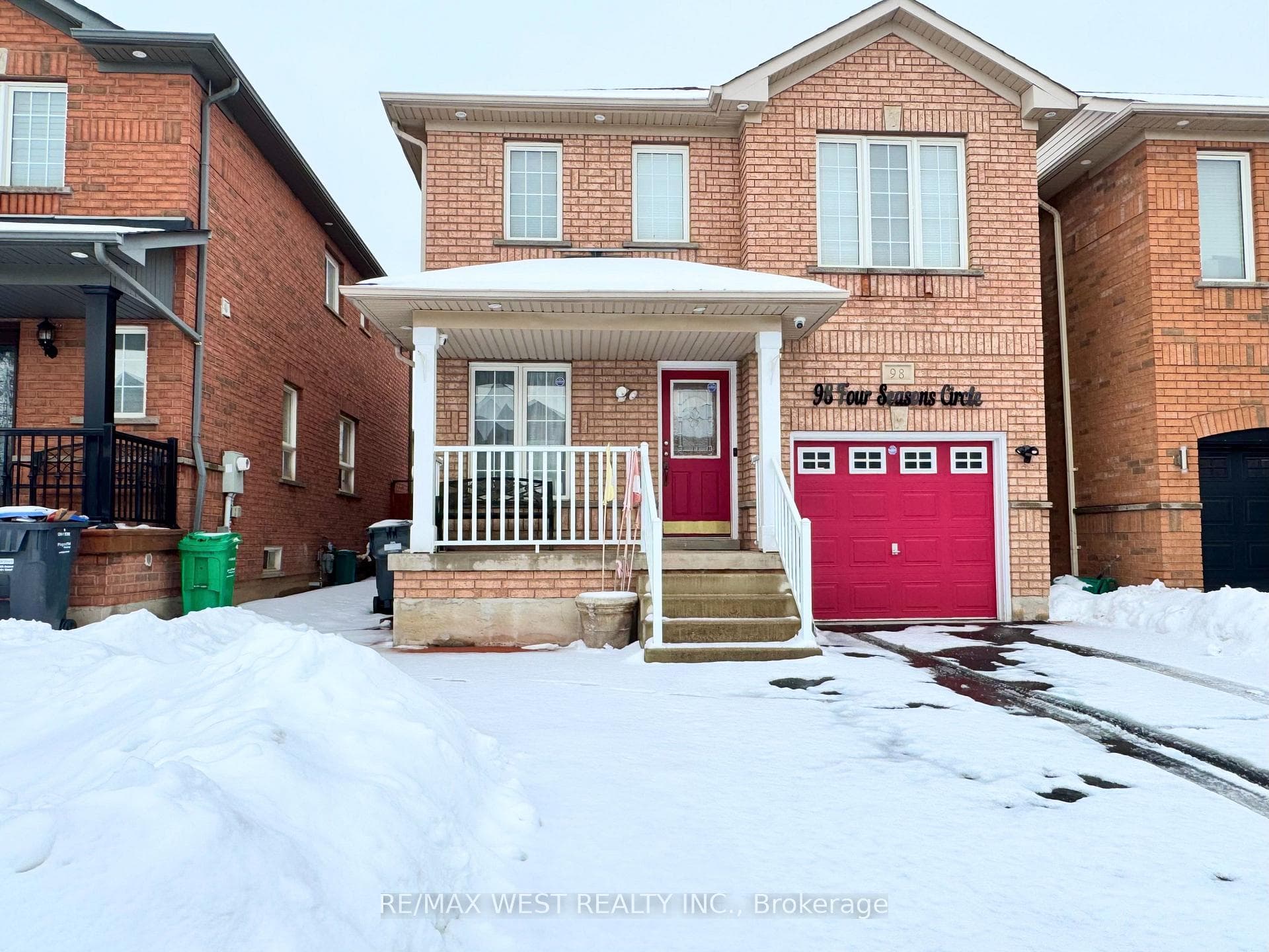 98 Four Seasons Circle, Brampton, ON L7A 2A8 - Photo 1