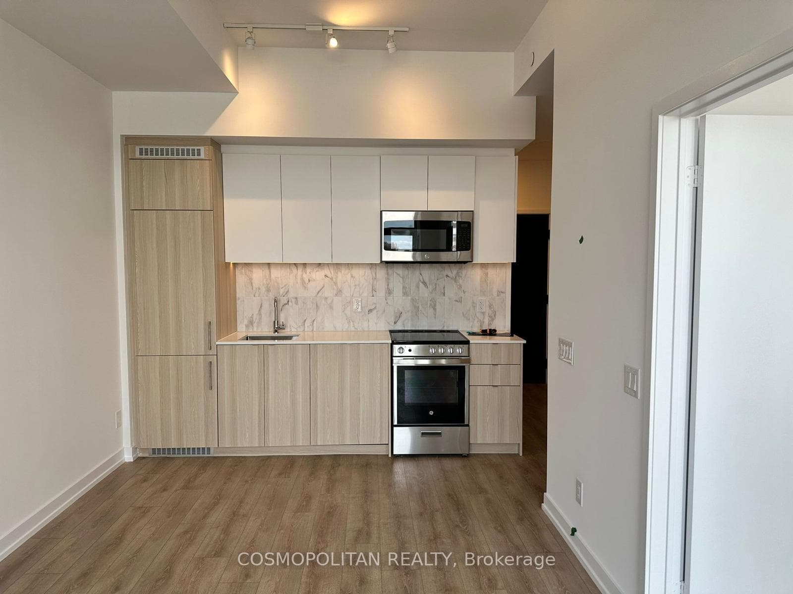 500 Dupont Street Unit 708, Annex / Yorkville / Summerhill, ON M6G 1Y7 - Photo 1