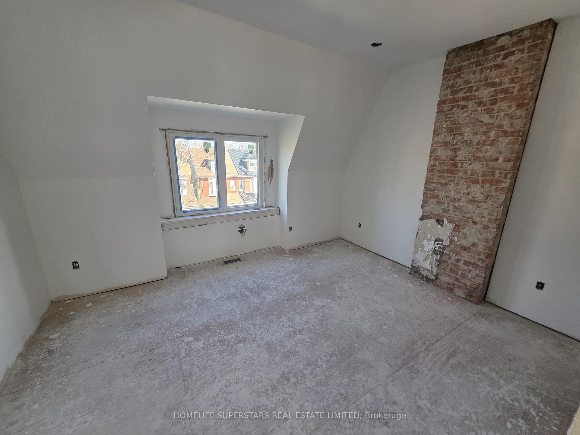 182 A Jones Avenue, Riverdale / Leslieville, ON M4M 3A3 - Photo 1