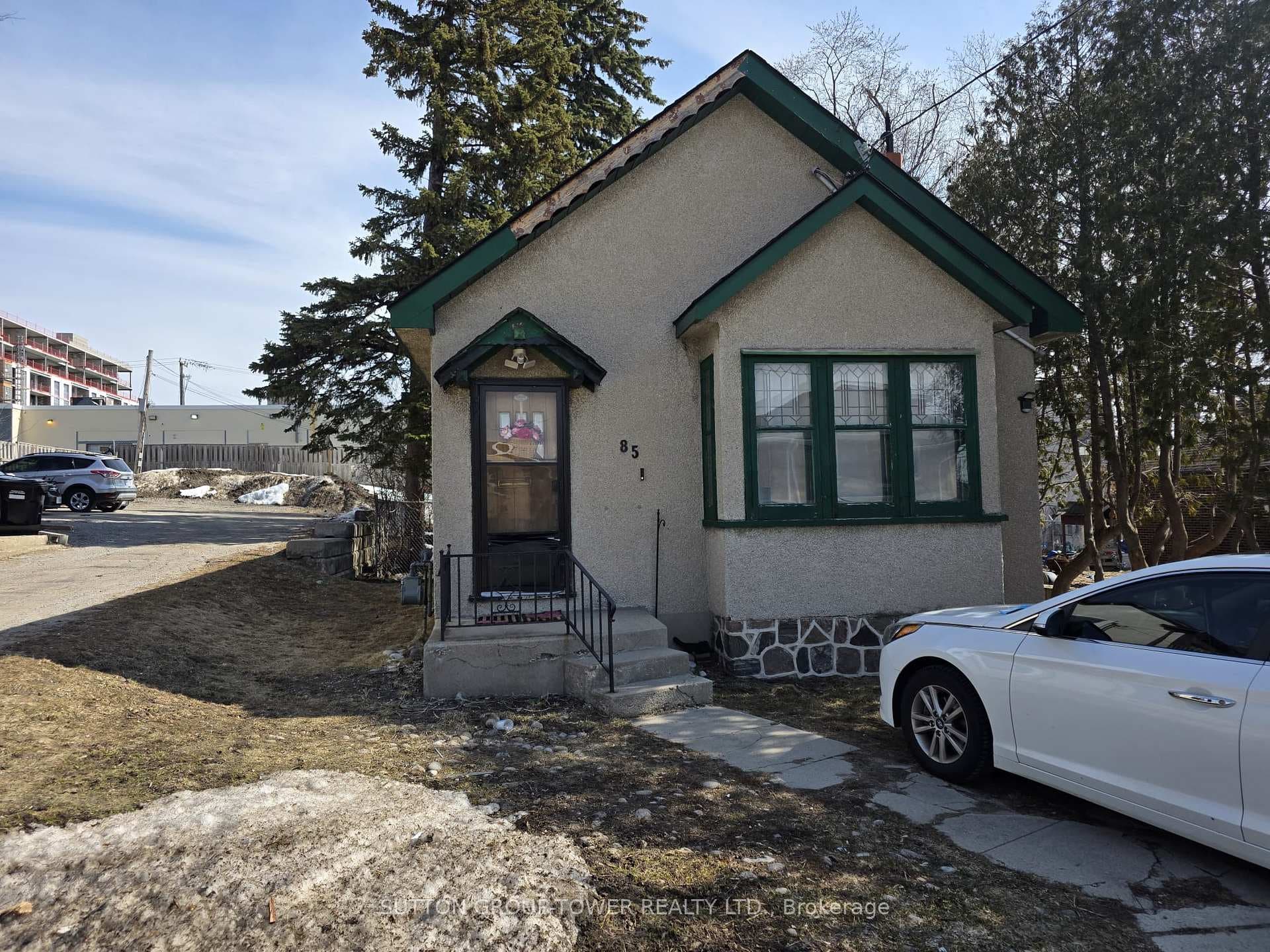 85 Maple Avenue, Barrie, ON L4N 1S1 - Photo 1