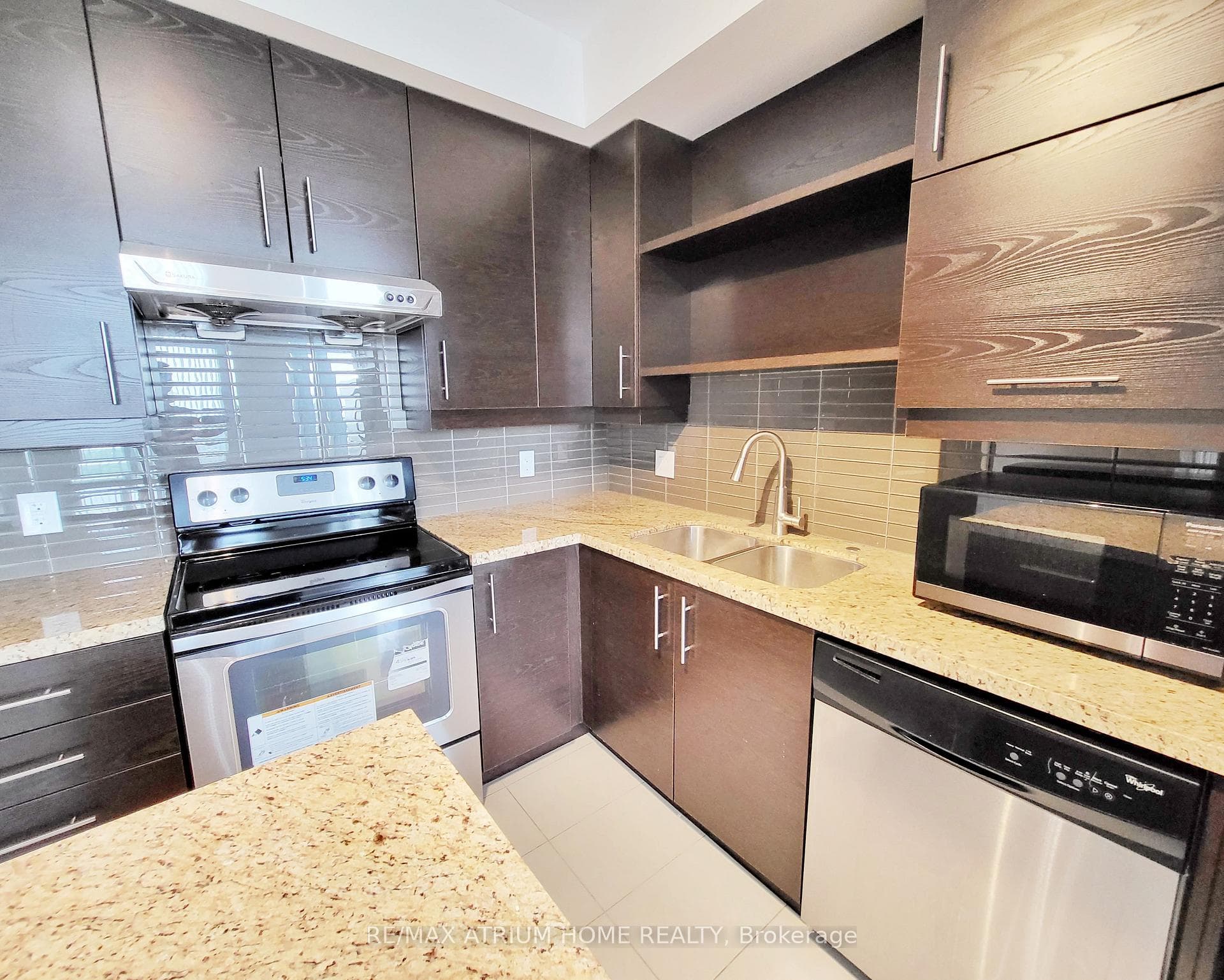 325 South Park Road Unit 1016, Markham