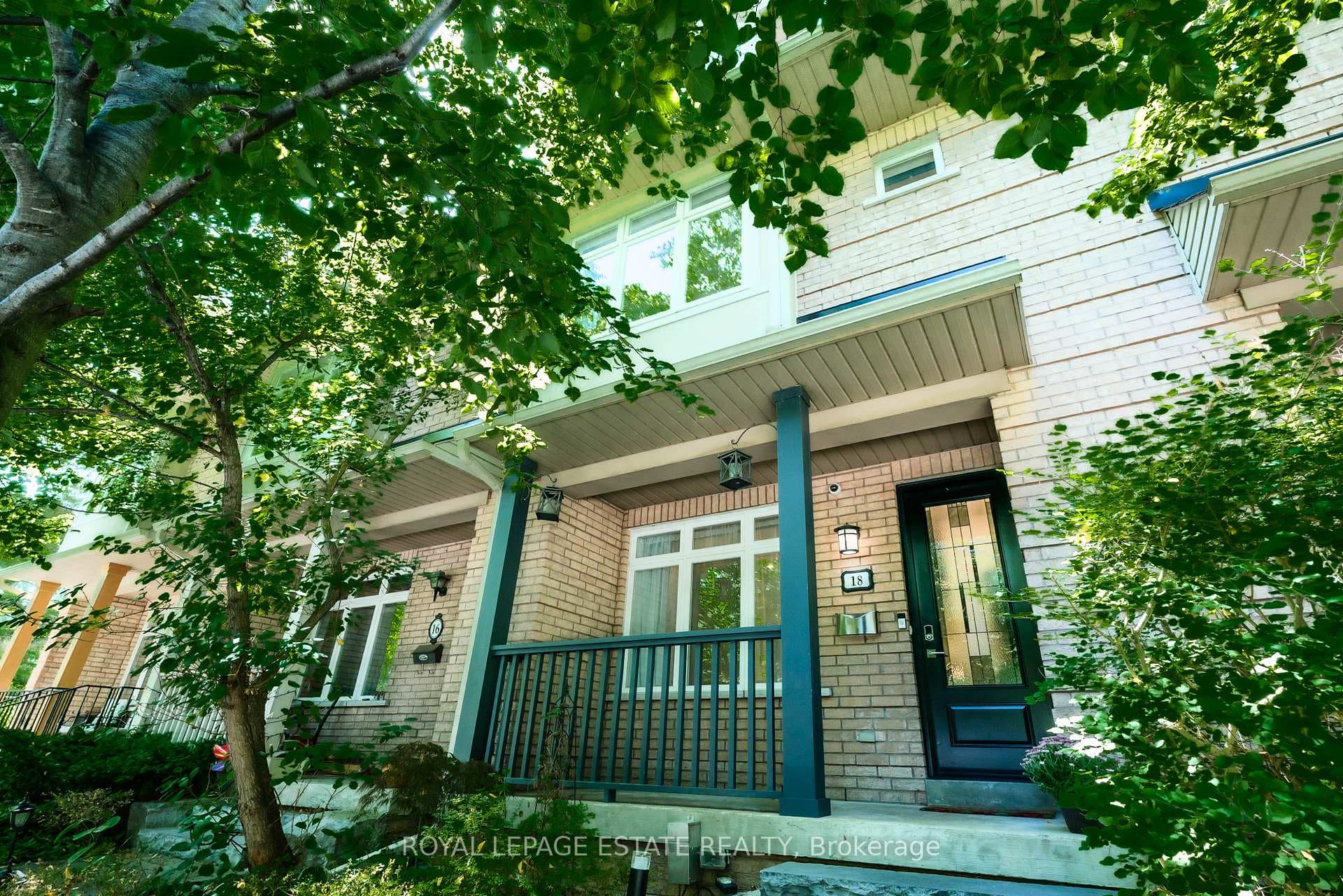 18 Bastedo Avenue, The Beaches / Upper Beaches, ON M4C 3M7 - Photo 1