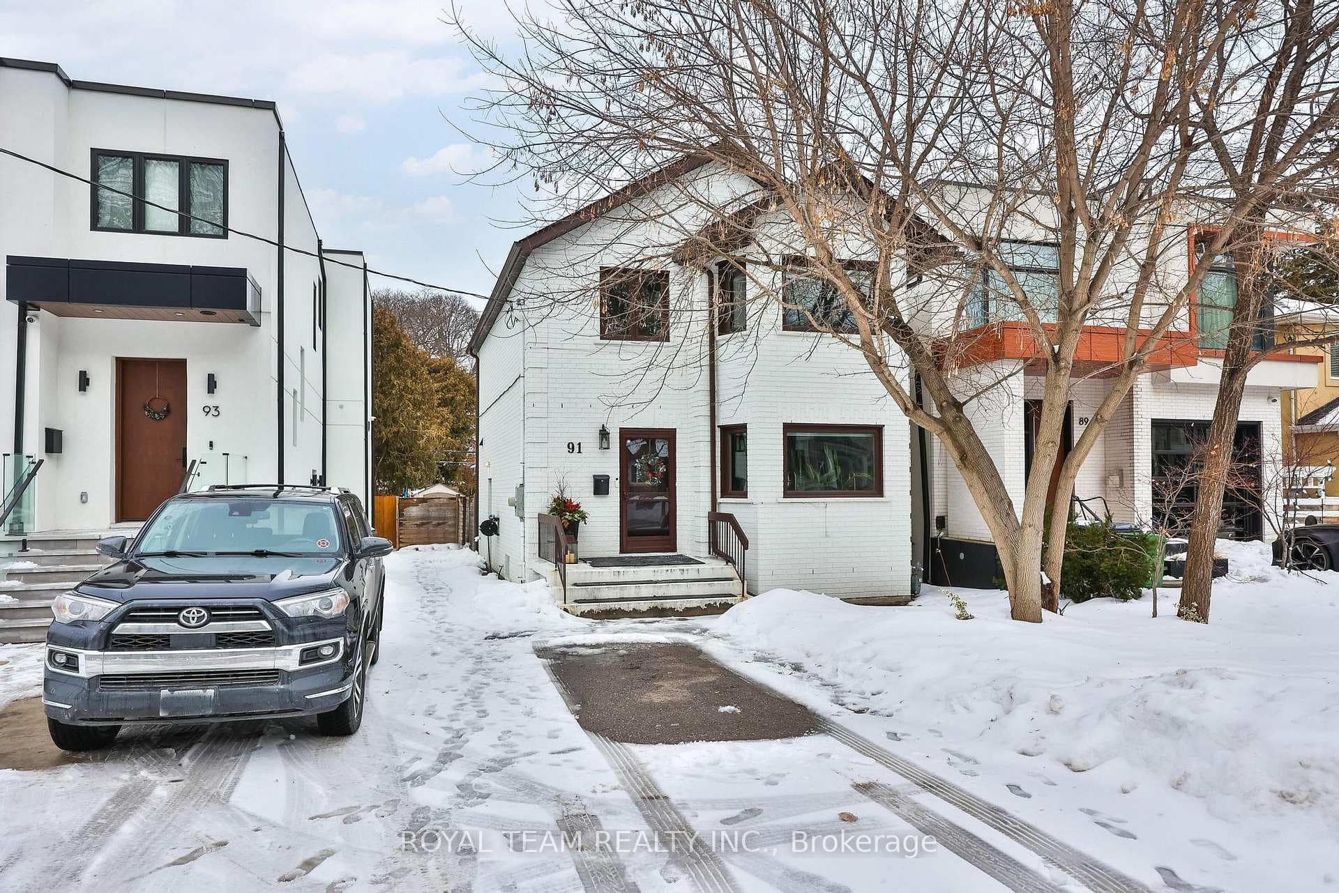 91 South Kingsway Way, High Park / Junction / Roncesvalles, ON M6S 3T4 - Photo 1