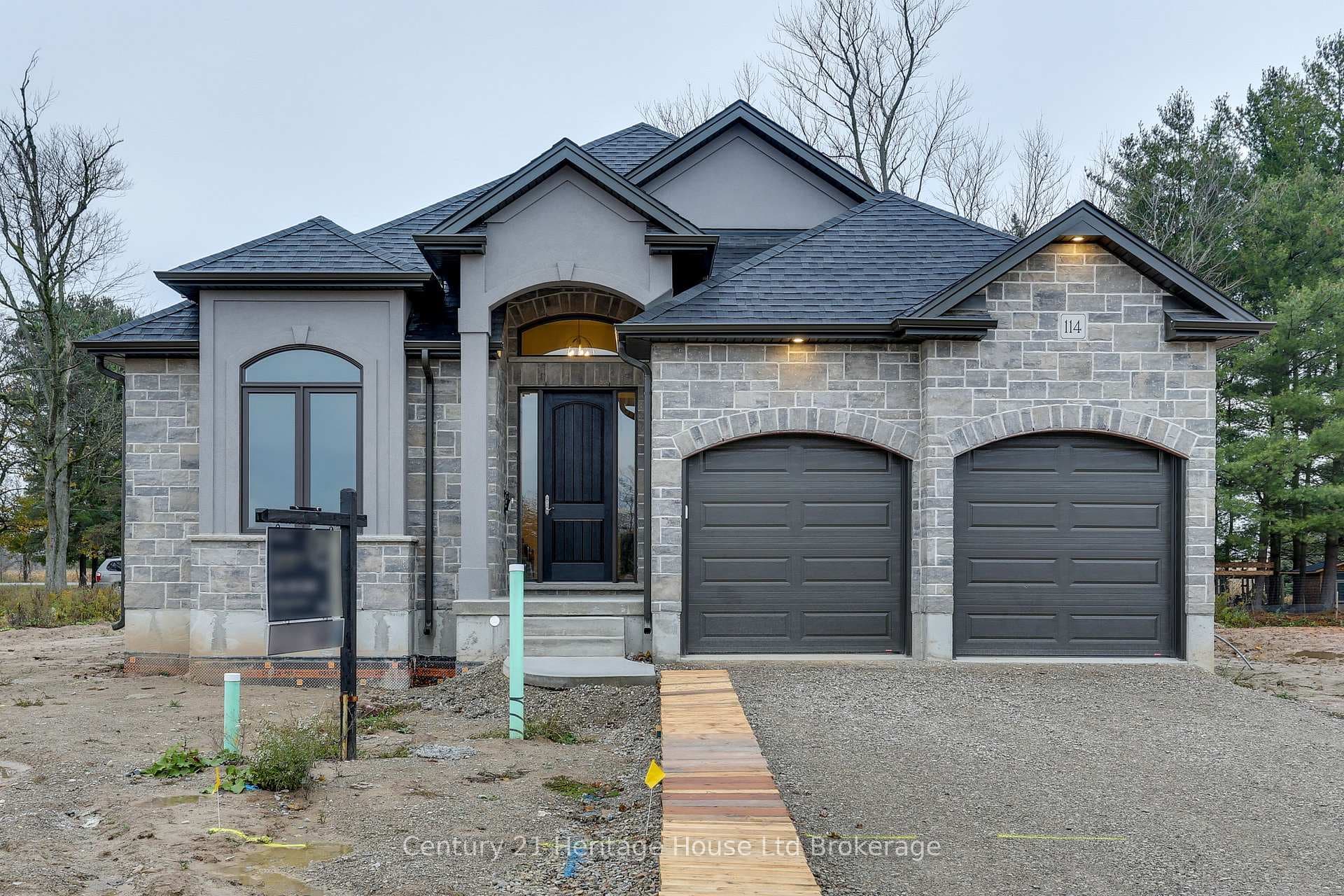 114 Beech Boulevard, Tillsonburg, ON N4G 5S1 - Photo 1