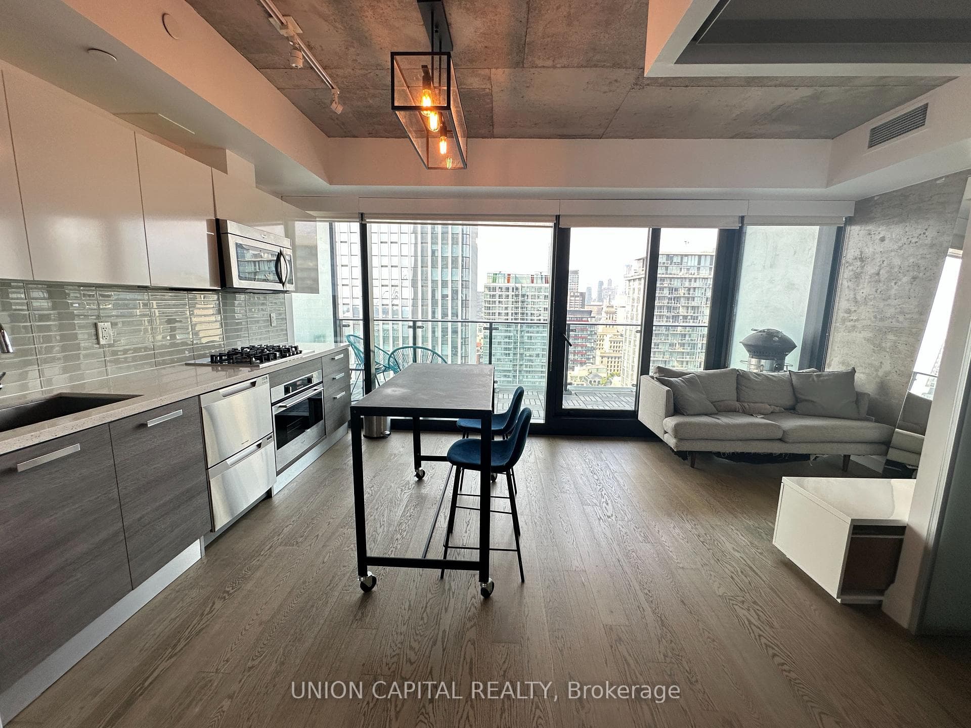 224 King Street Unit 2902, Downtown Toronto / Waterfront, ON M5H 0A6 - Photo 1