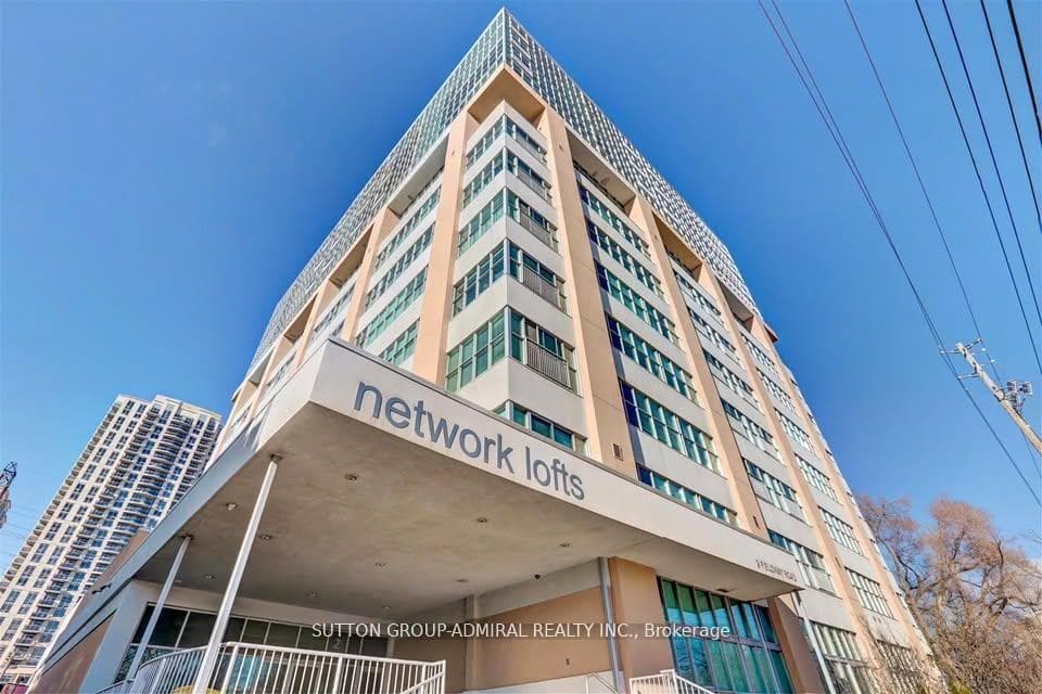 2 Fieldway Road Unit 717, Etobicoke (Islington / Rexdale), ON M8Z 0B9 - Photo 1