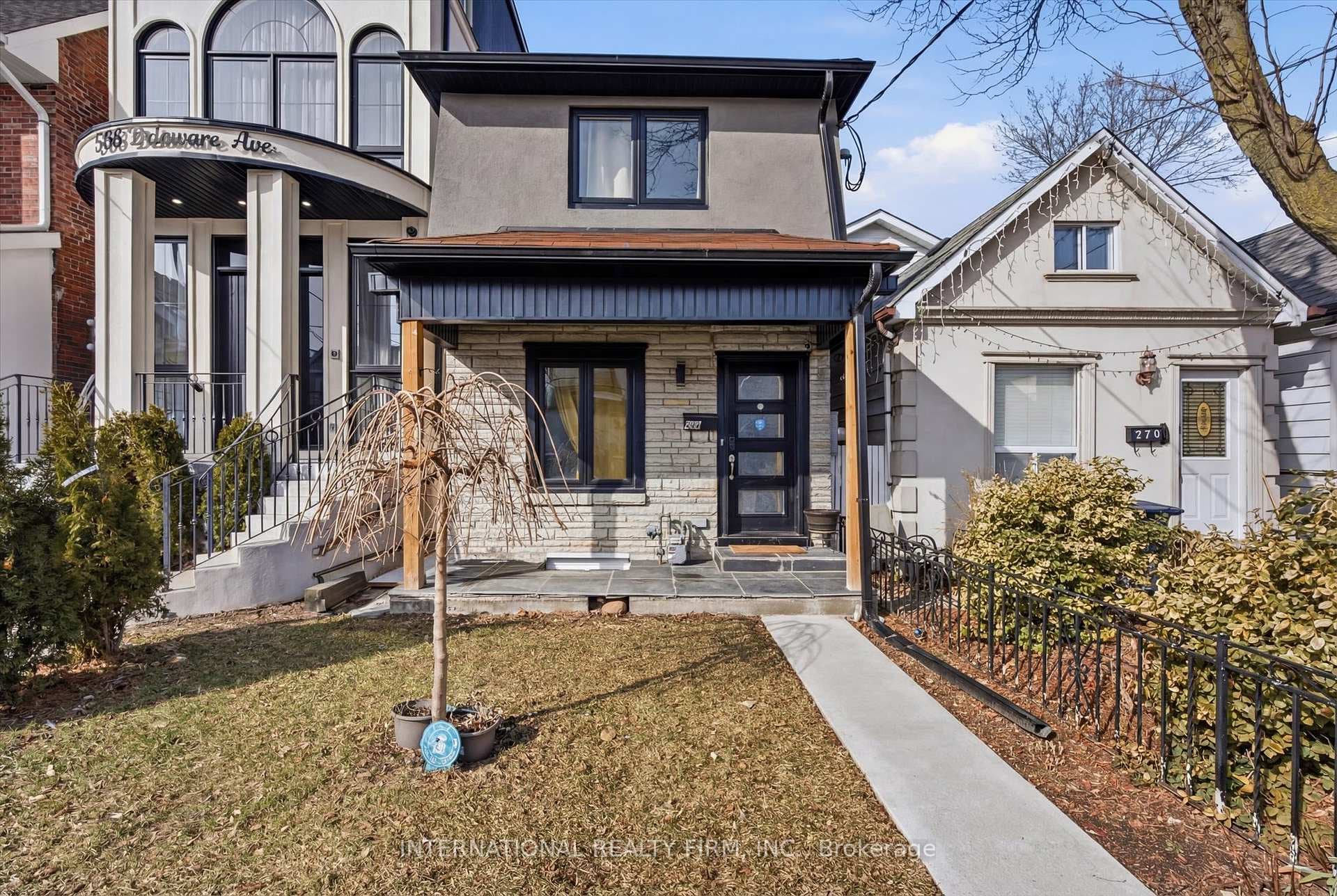 568 Delaware Avenue, Annex / Yorkville / Summerhill, ON M6H 2V2 - Photo 1
