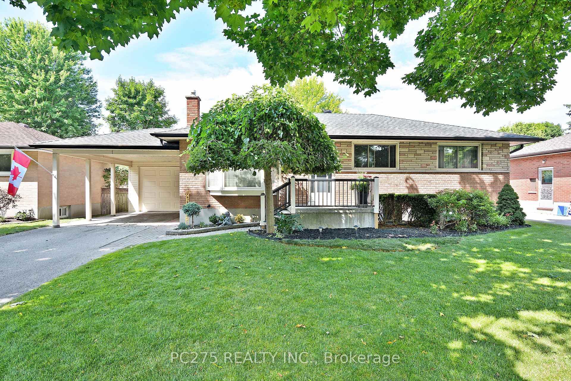 29 Marbenor Crescent, London East