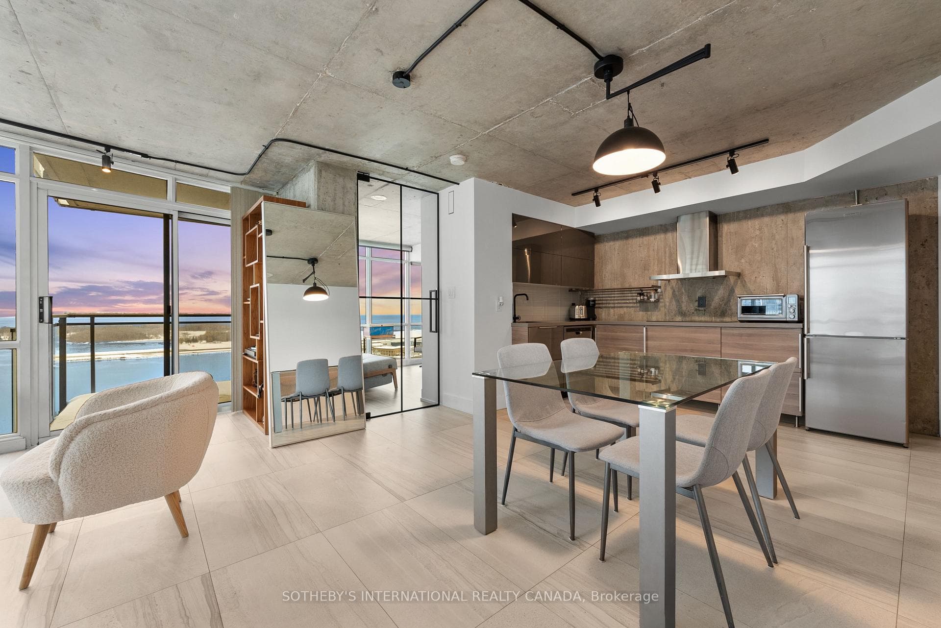 11 Brunel Court Unit 3010, Downtown Toronto / Waterfront, ON M5V 3Y3 - Photo 1