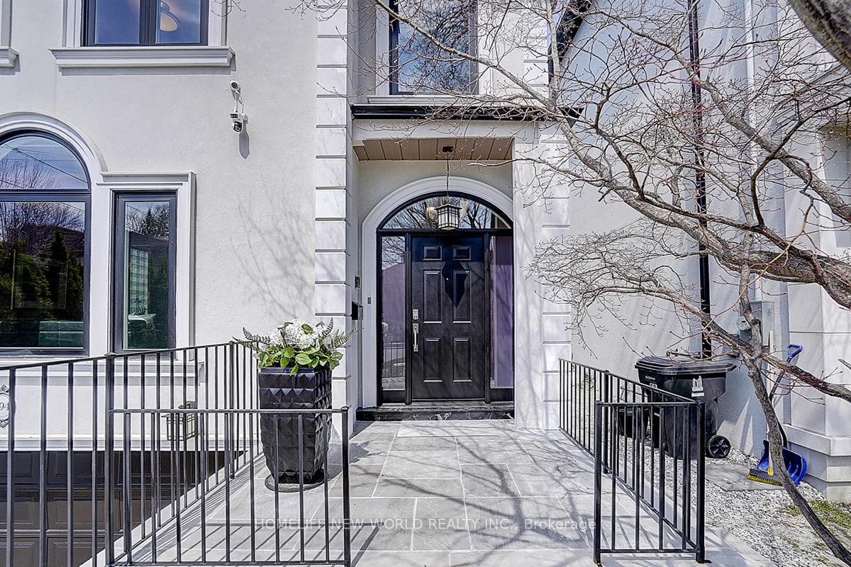 594 Woburn Avenue, Lawrence Park / Bedford Park, ON M5M 1L9 - Photo 1