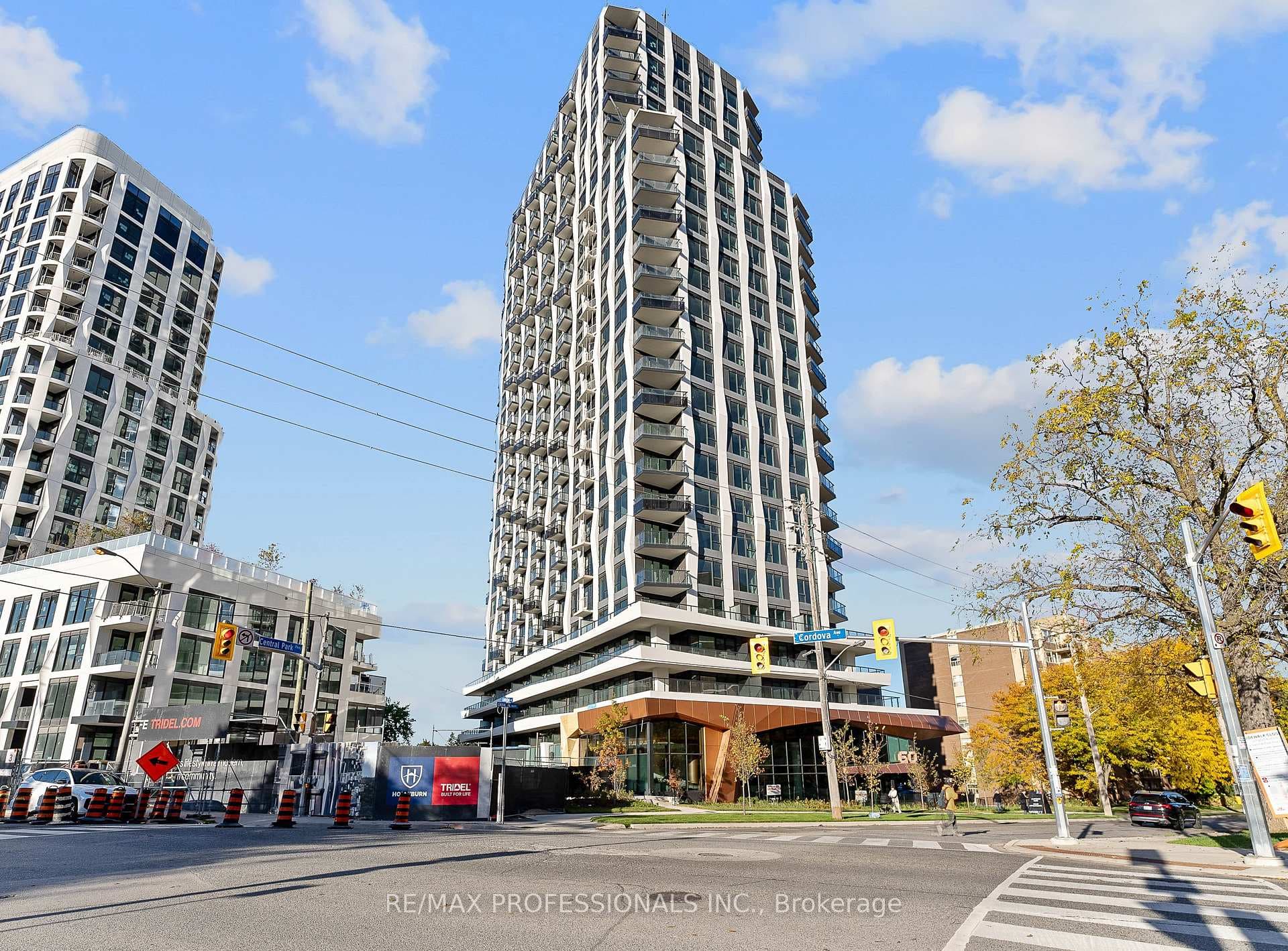 60 Central Park Roadway N/A Unit 2002, Etobicoke (Islington / Rexdale), ON M9A 0E6 - Photo 1