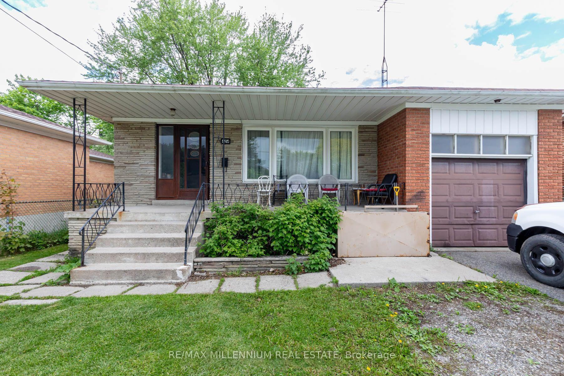 484 Drewry Avenue, Thornhill / Willowdale, ON M2R 2K8 - Photo 1