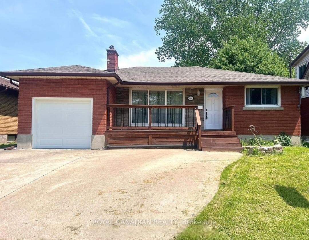 116 Golden Boulevard, Welland