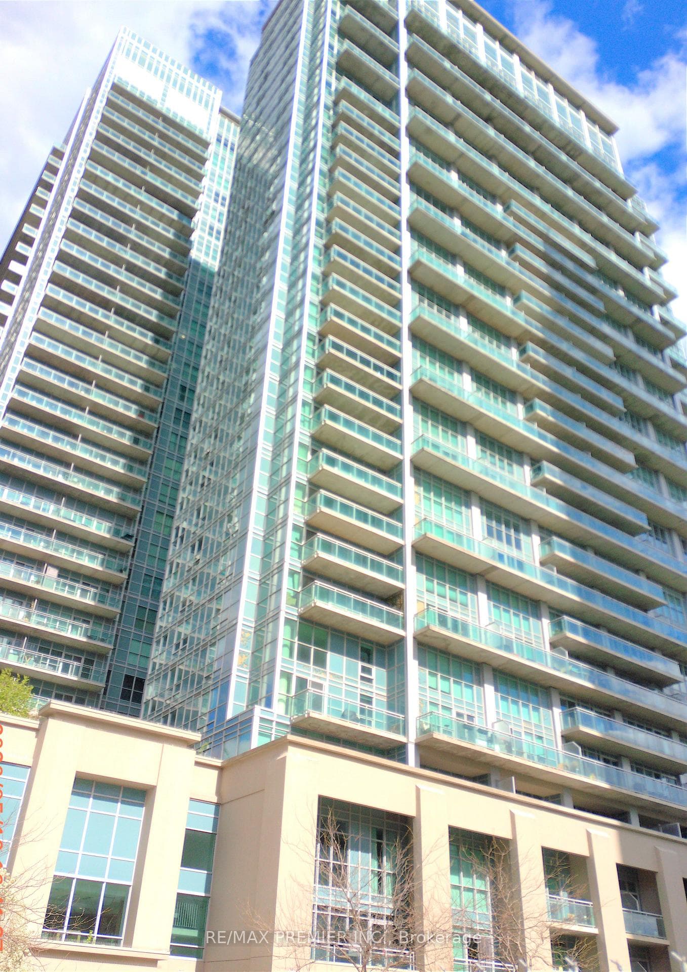 165 Legion Road Unit 1525, Liberty Village / Parkdale / South Parkdale, ON M8Y 0B3 - Photo 1