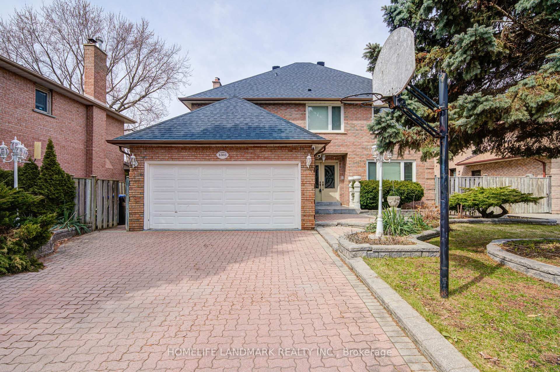 4303 Bridlepath Trail, Mississauga, ON L5L 3K3 - Photo 1