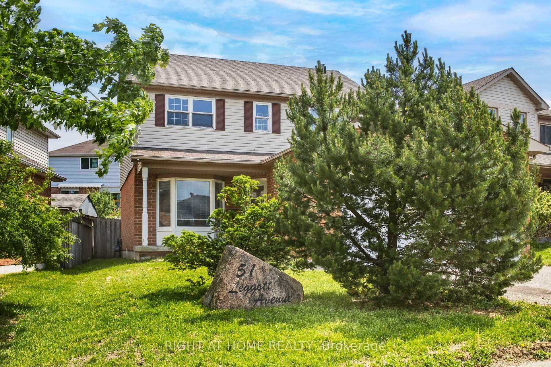 51 Leggott Avenue, Barrie, ON L4N 8B1 - Photo 1