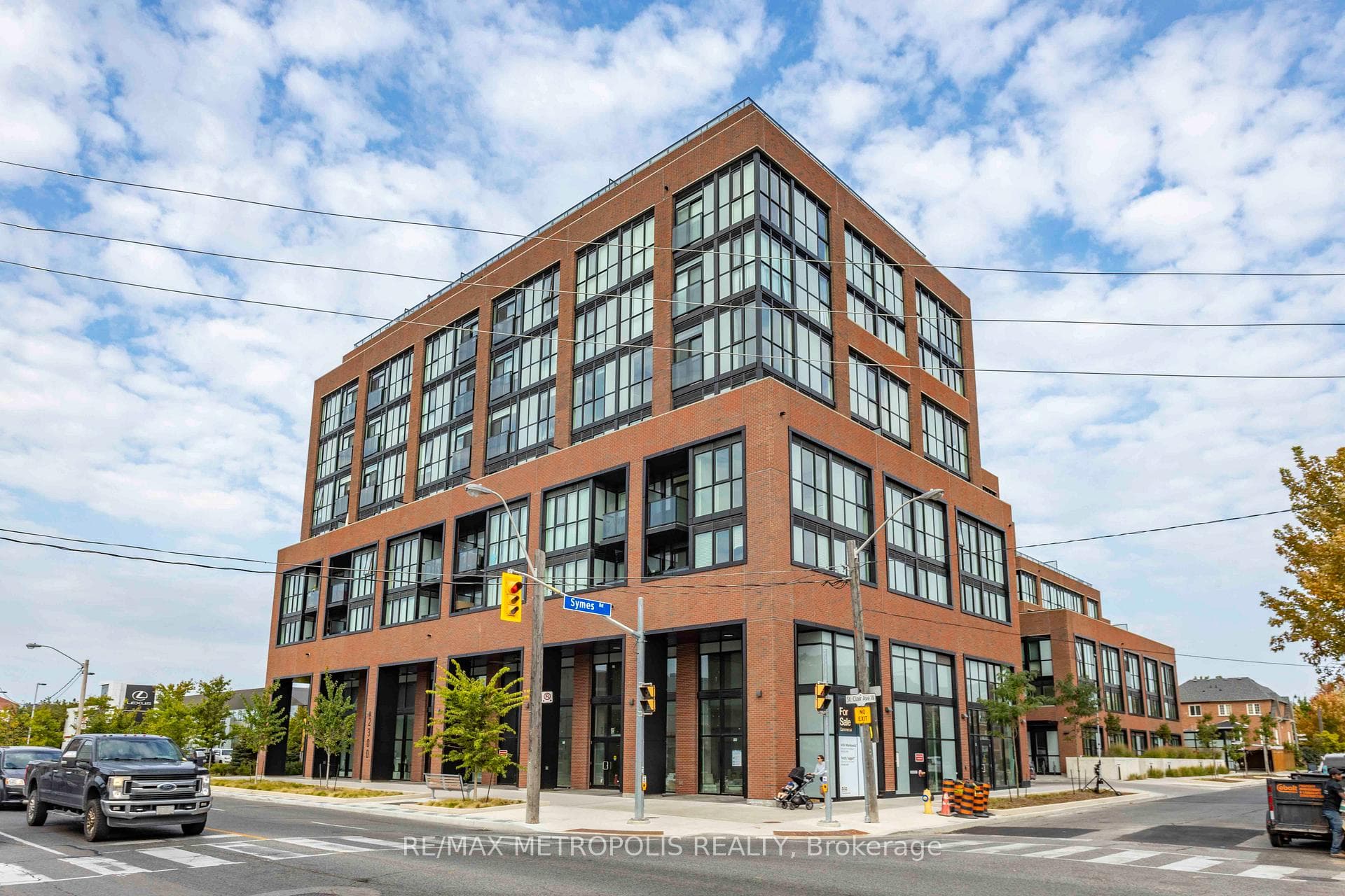 2300 St Clair Avenue Unit 308, Bloor West Village / Swansea, ON M6N 0B3 - Photo 1