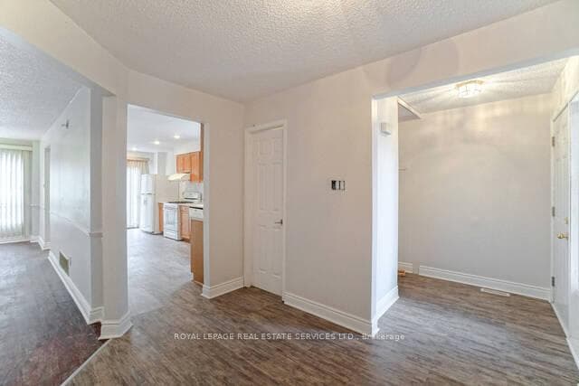 6 Albemarle Court, Brampton, ON L6Z 1R4 - Photo 1