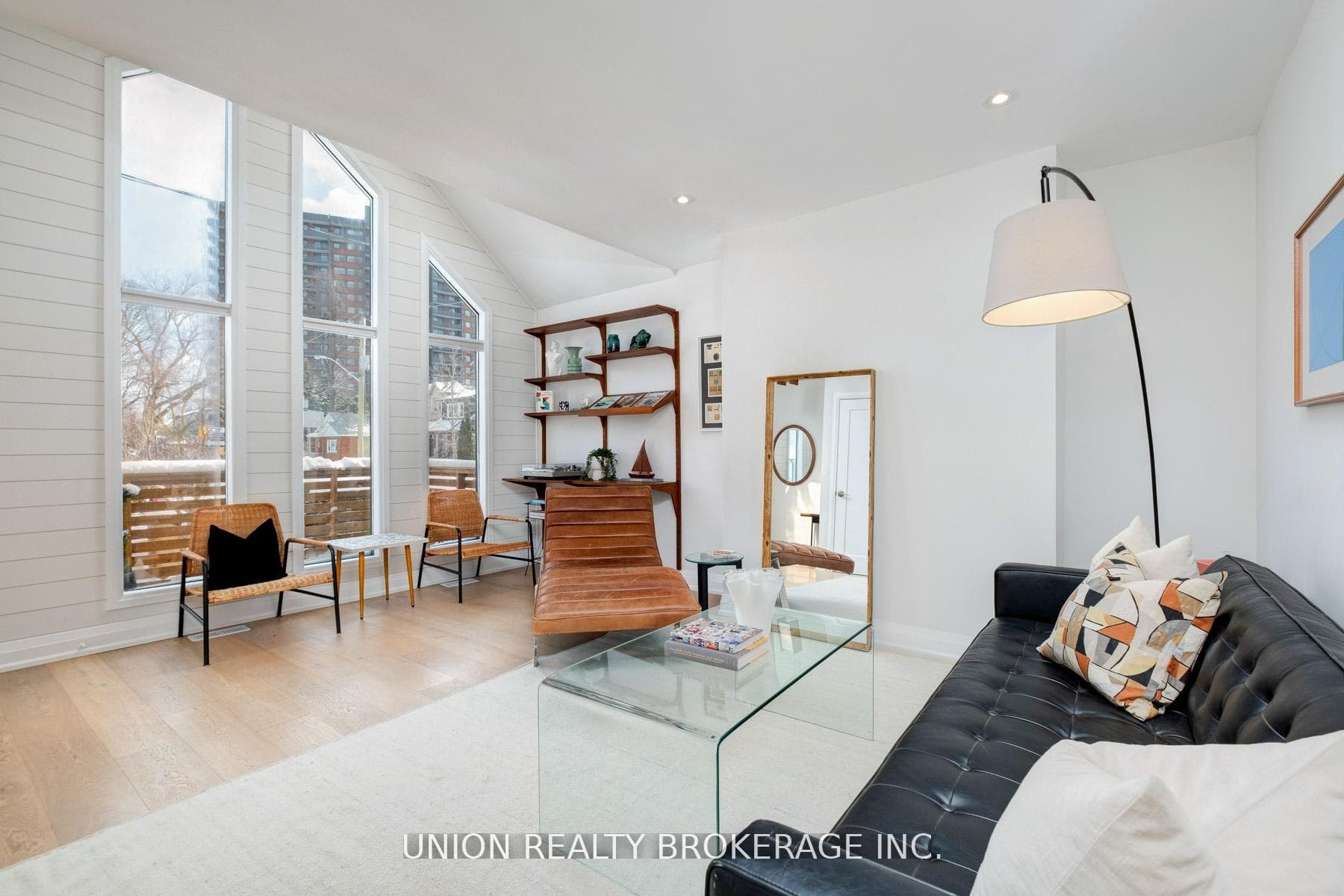 8 Bryant Avenue, Danforth / East York, ON M4C 5G8 - Photo 1