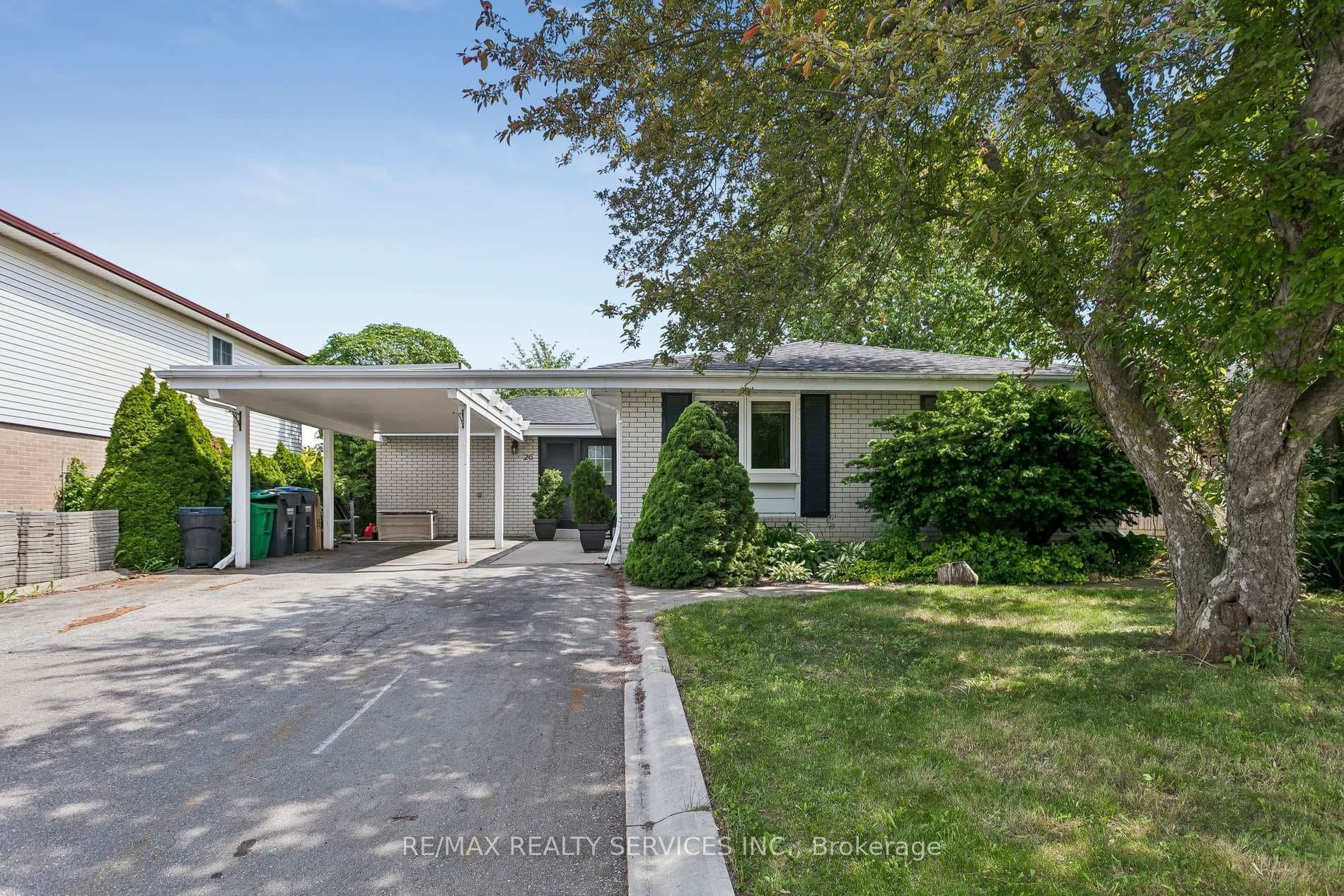 26 Watson Crescent, Brampton, ON L6W 1E7 - Photo 1