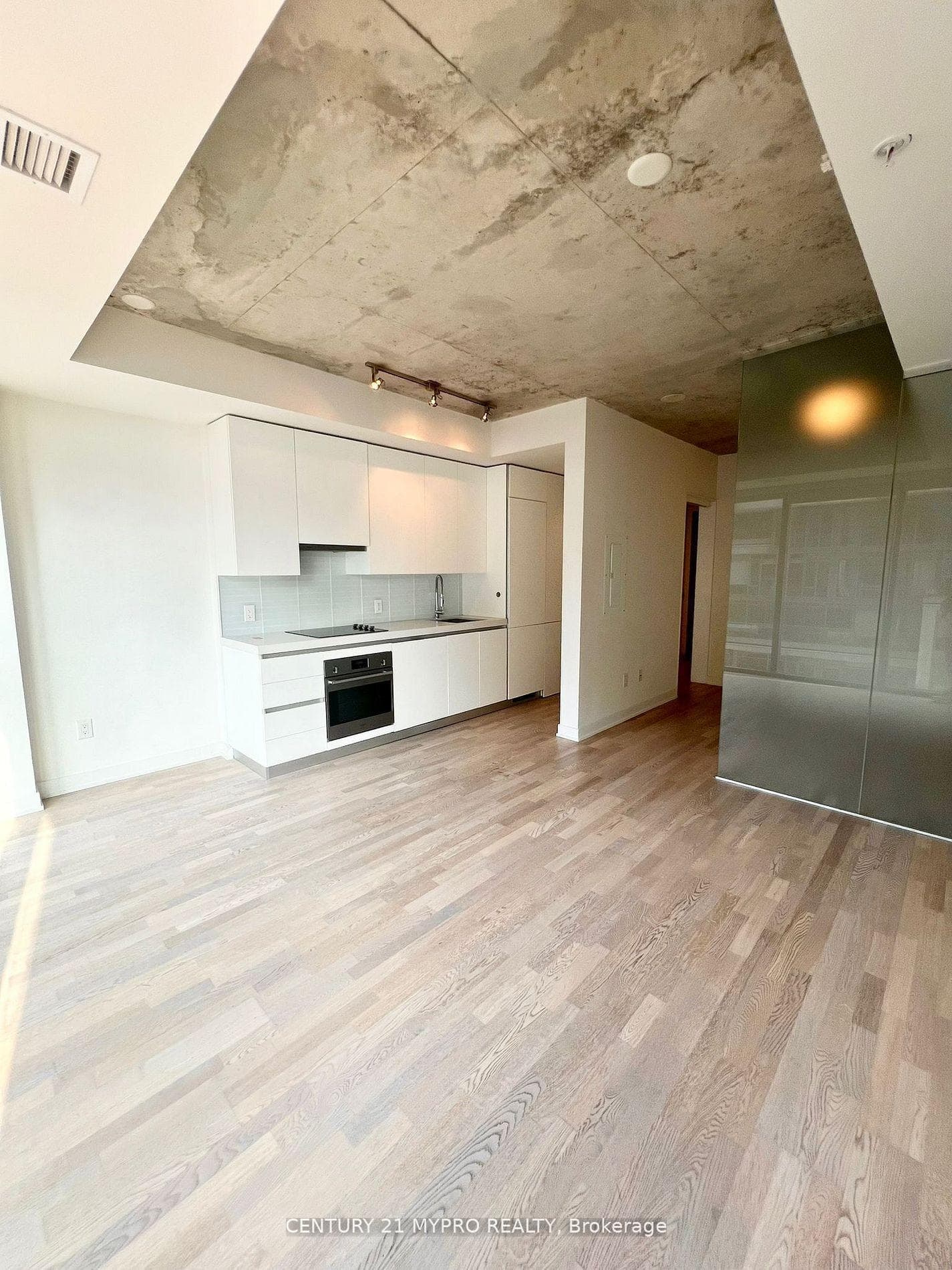629 King Street Unit 623, Downtown Toronto / Waterfront, ON M5V 0G9 - Photo 1