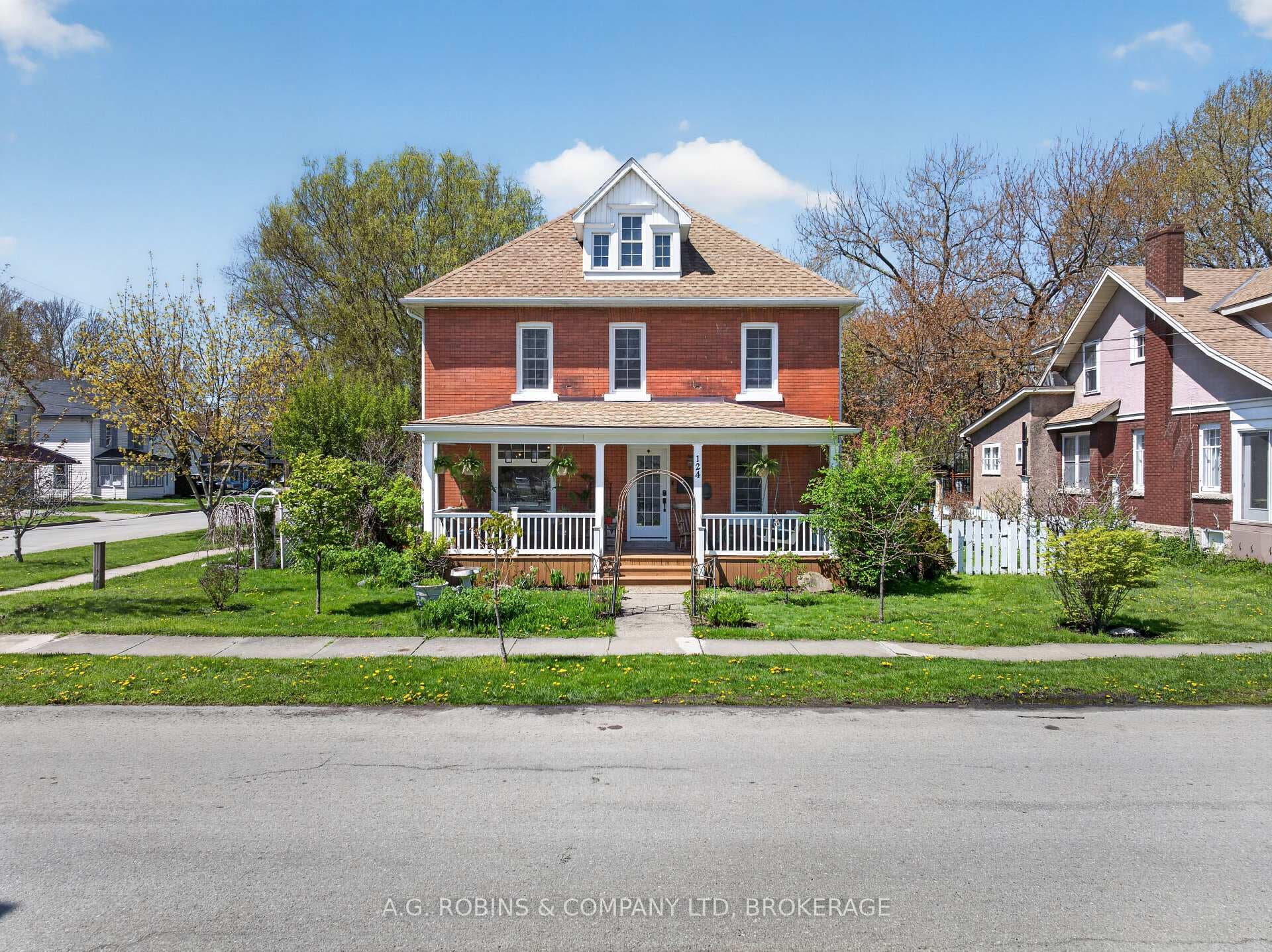 124 Catharine Street, Port Colborne