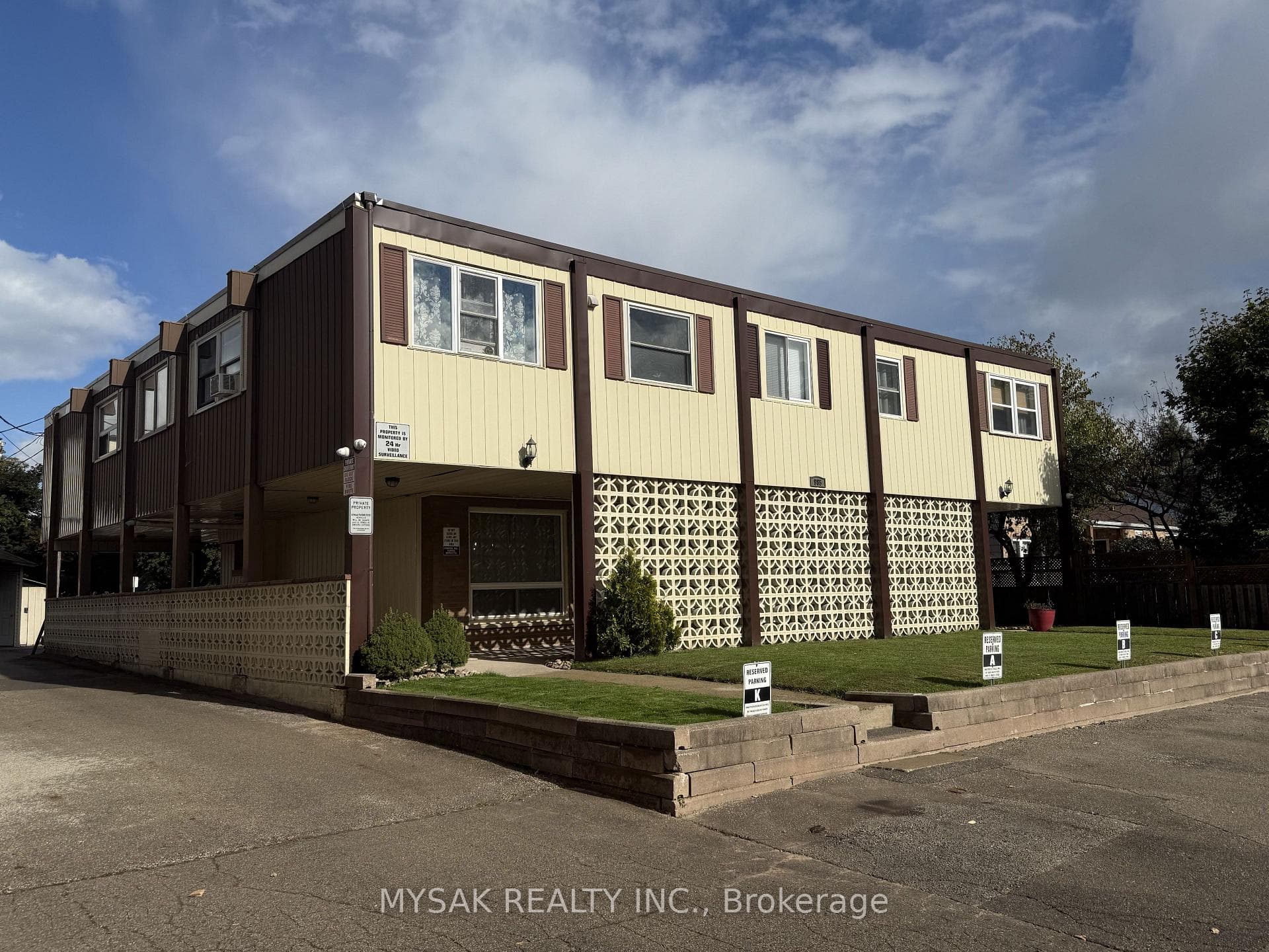 985 Kingsway Drive, Burlington, ON L7T 3J1 - Photo 1