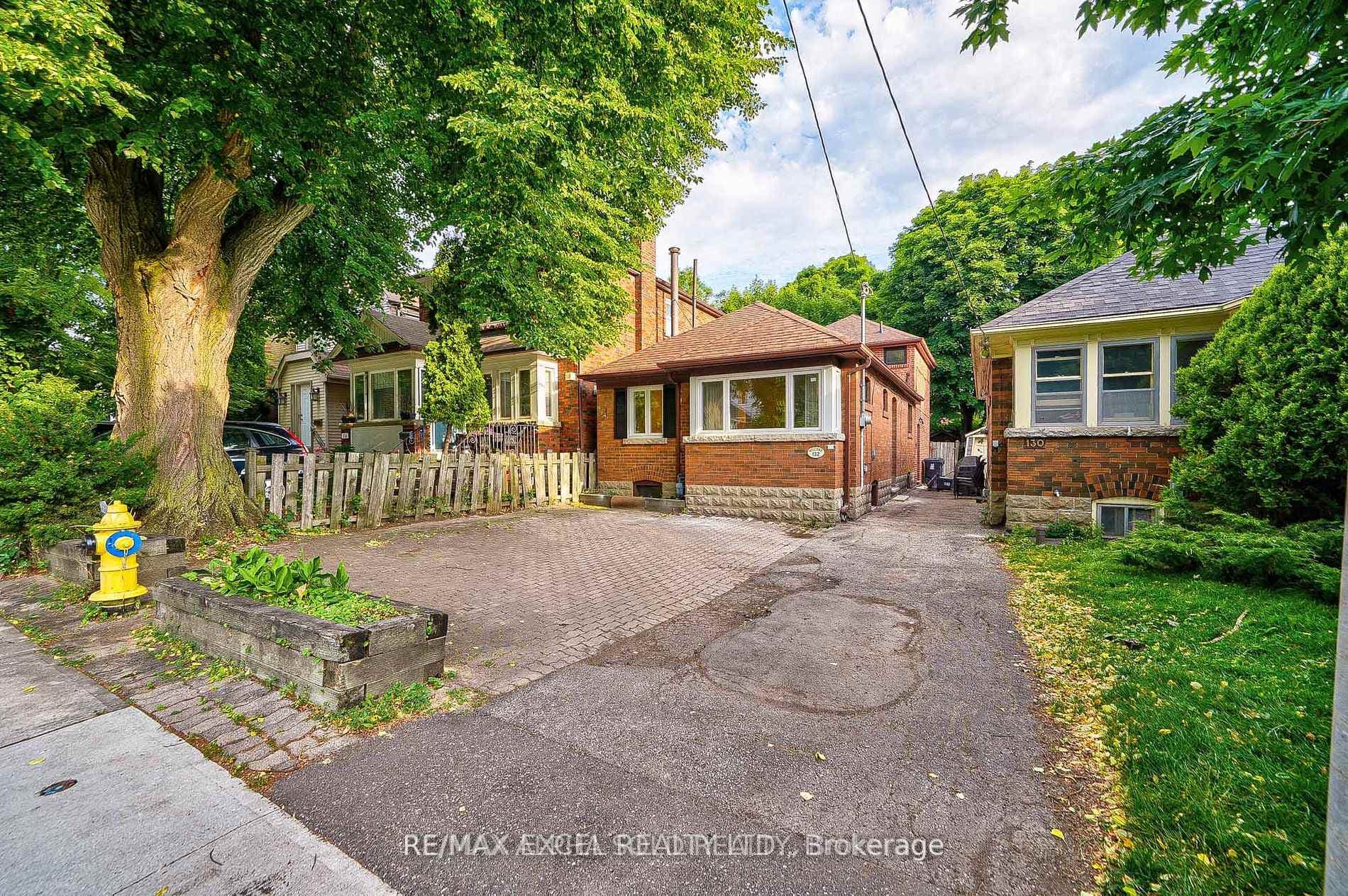 132 Glengarry Avenue, Lawrence Park / Bedford Park, ON M5M 1E2 - Photo 1