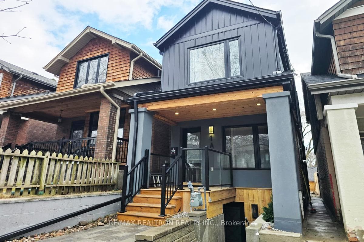 1A Normandy Boulevard, The Beaches / Upper Beaches, ON M4L 3K1 - Photo 1