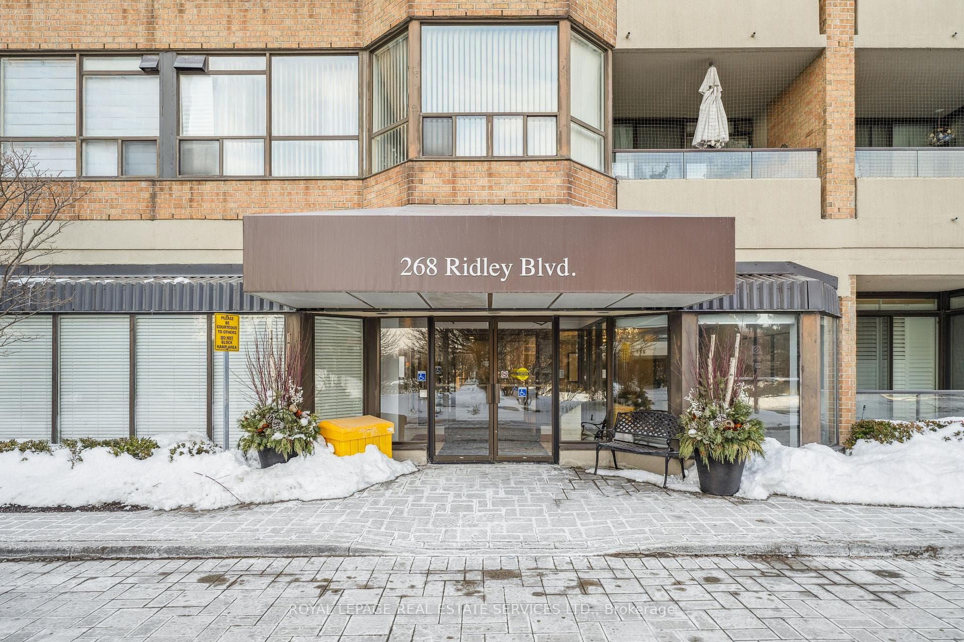 268 Ridley Boulevard Unit 1716, Lawrence Park / Bedford Park, ON M5M 4N3 - Photo 1