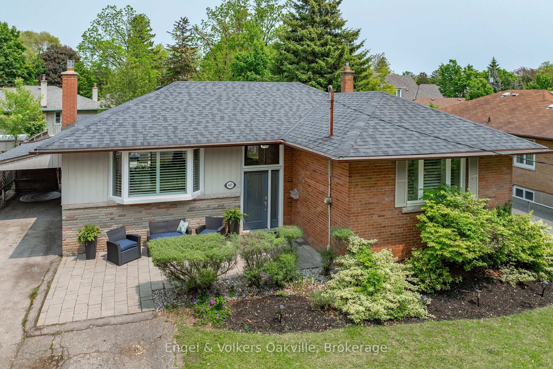 465 Fourth Line, Oakville, ON L6L 5A6 - Photo 1