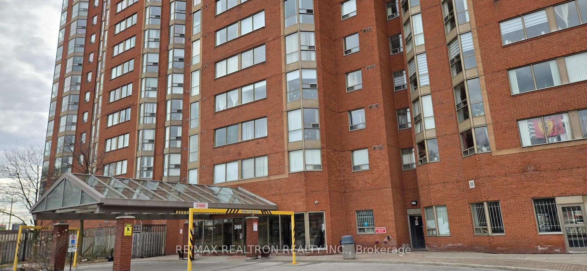 2466 Eglinton Avenue Unit 806, Scarborough Town Centre, ON M1K 5J8 - Photo 1