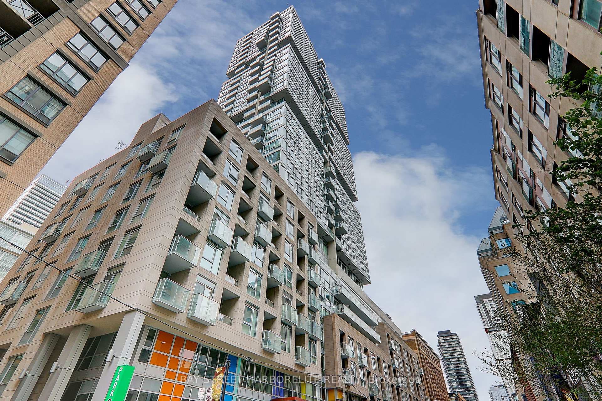 199 Richmond Street Unit 2501, Downtown Toronto / Waterfront, ON M5V 0H4 - Photo 1