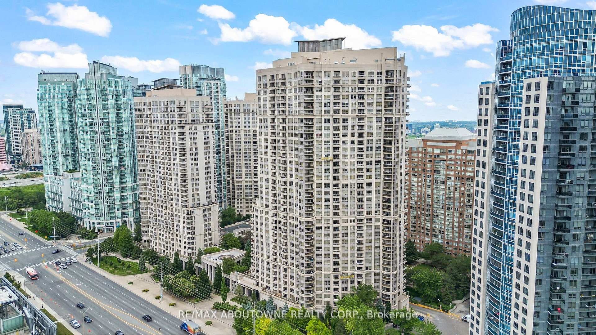310 Burnhamthorpe Road Unit 401, Mississauga, ON L5B 4P9 - Photo 1