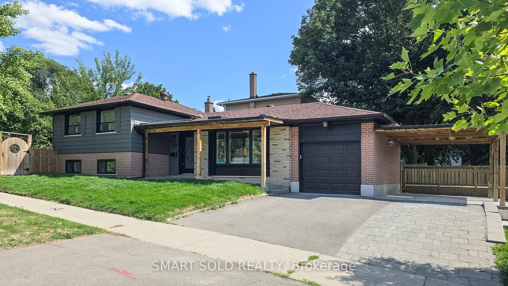 38 Cresthaven Drive, Hillcrest Village / Bayview Village, ON M2H 1M1 - Photo 1