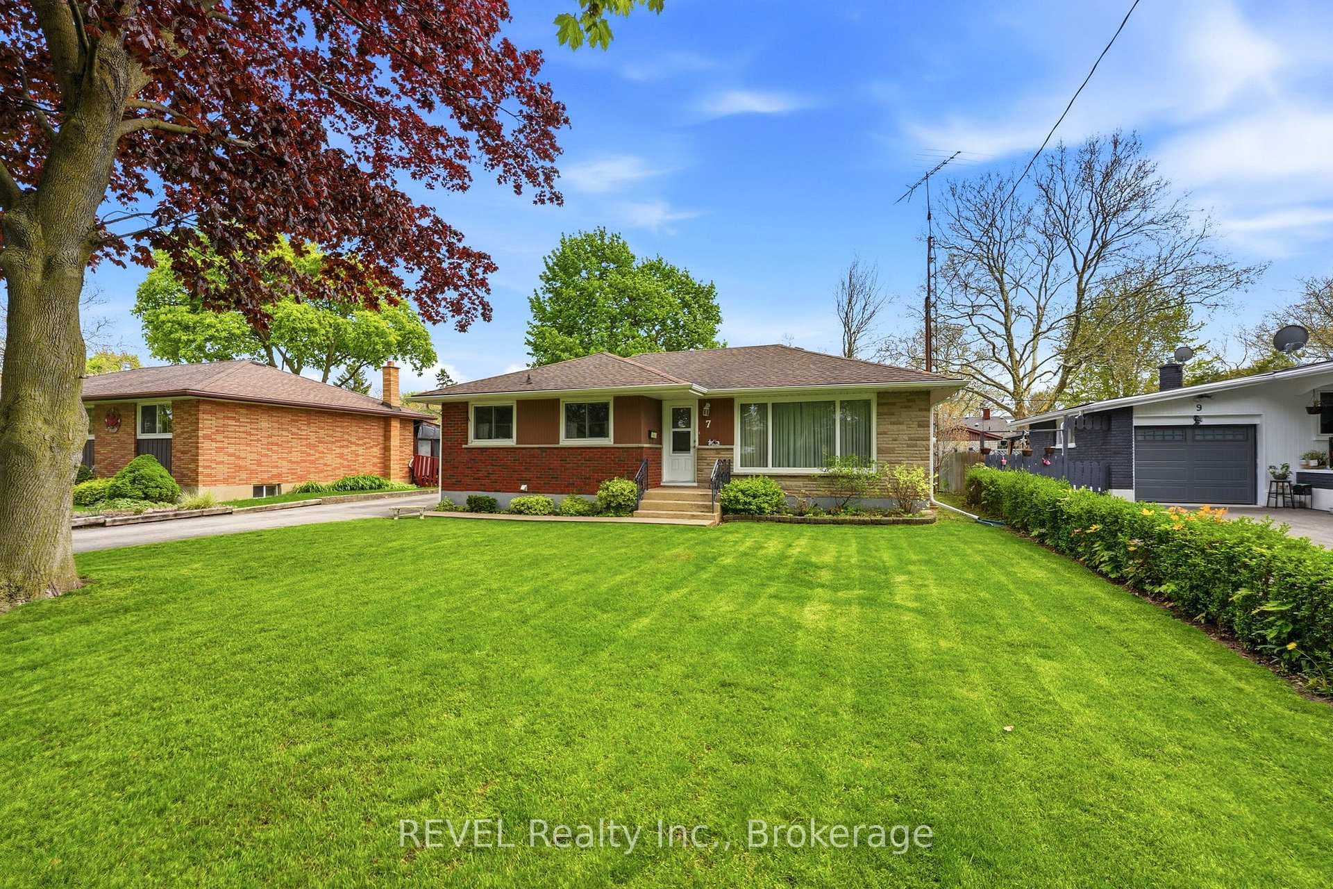 7 Brucedale Avenue, St. Catharines
