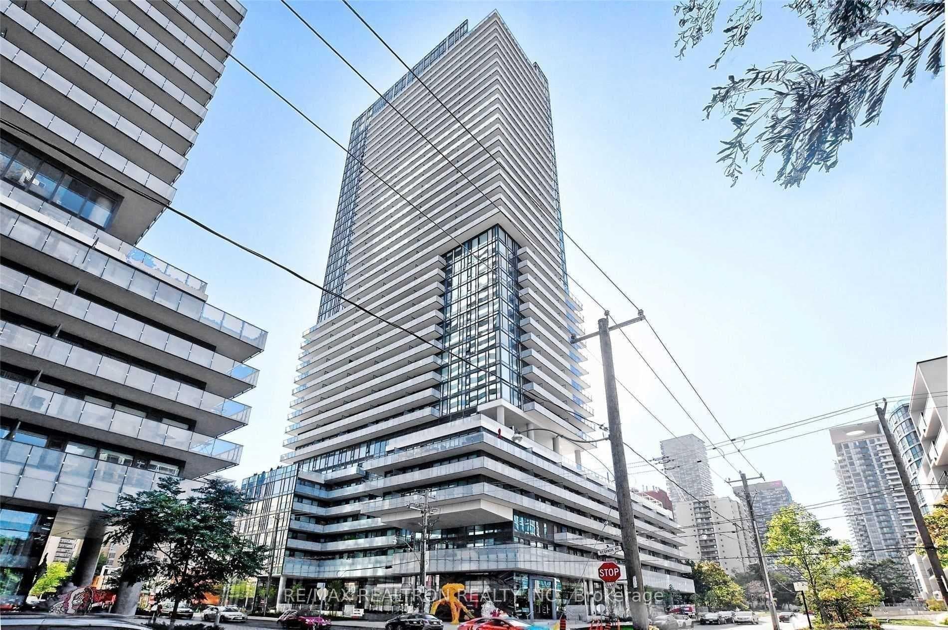 161 Roehampton Avenue Unit 1610, Leaside / Davisville, ON M4P 0C8 - Photo 1