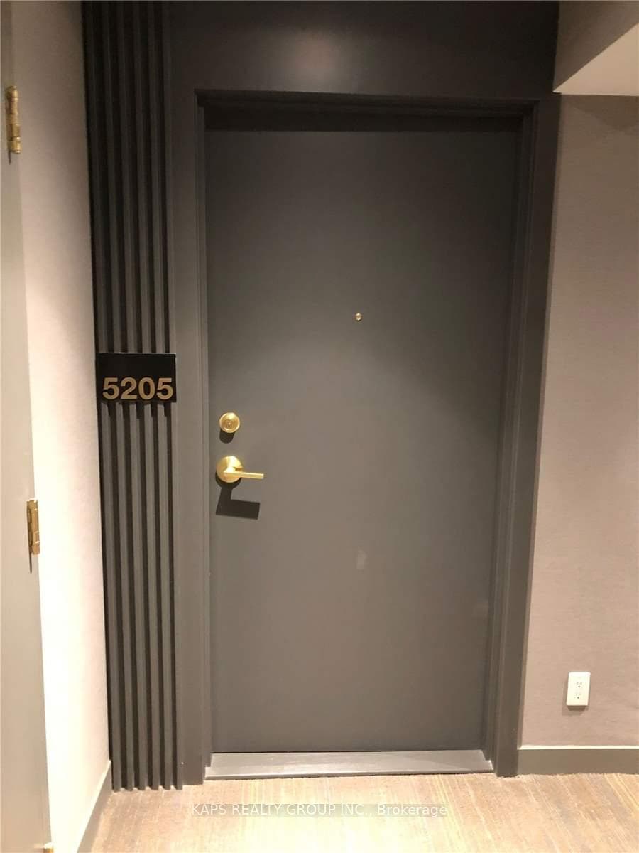 950 Portage Parkway Unit 5205, Vaughan, ON L4K 0J7 - Photo 1