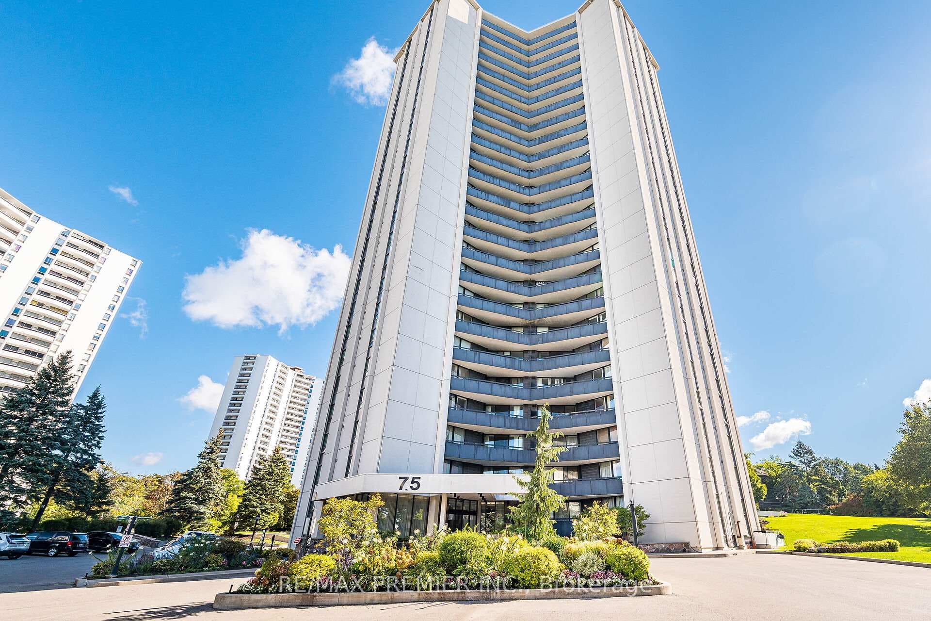 75 Graydon Hall Drive Unit 2308, Don Mills / Parkwoods / Victoria Village, ON M3A 3M5 - Photo 1
