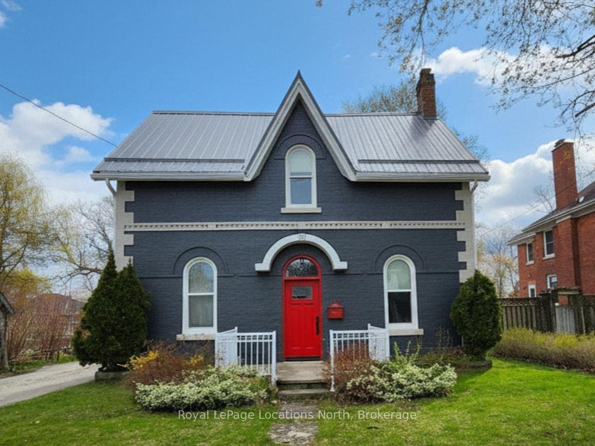 1181 4th Avenue, Owen Sound, ON N4K 4W3 - Photo 1