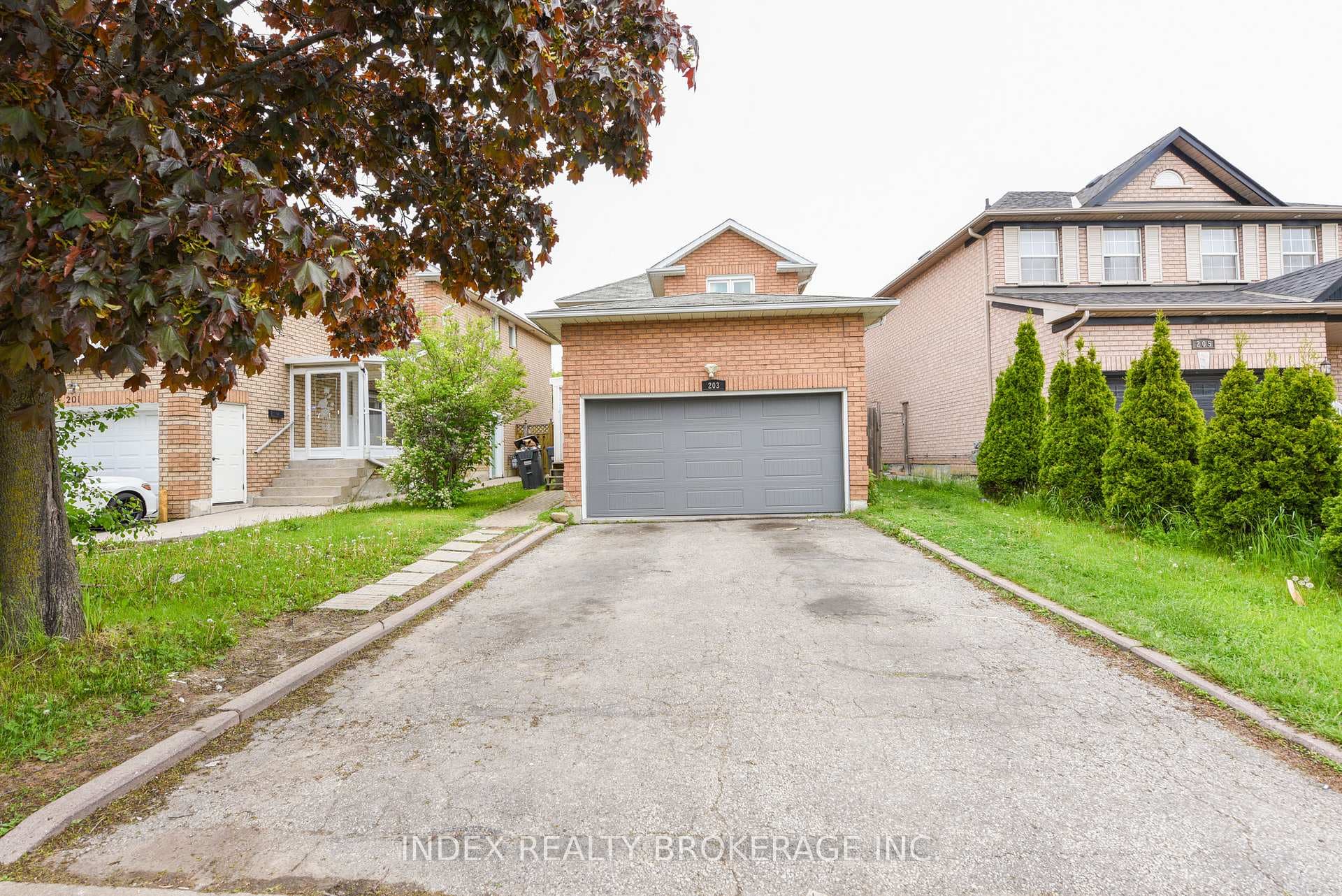203 Richvale Drive, Brampton, ON L6Z 4R6 - Photo 1