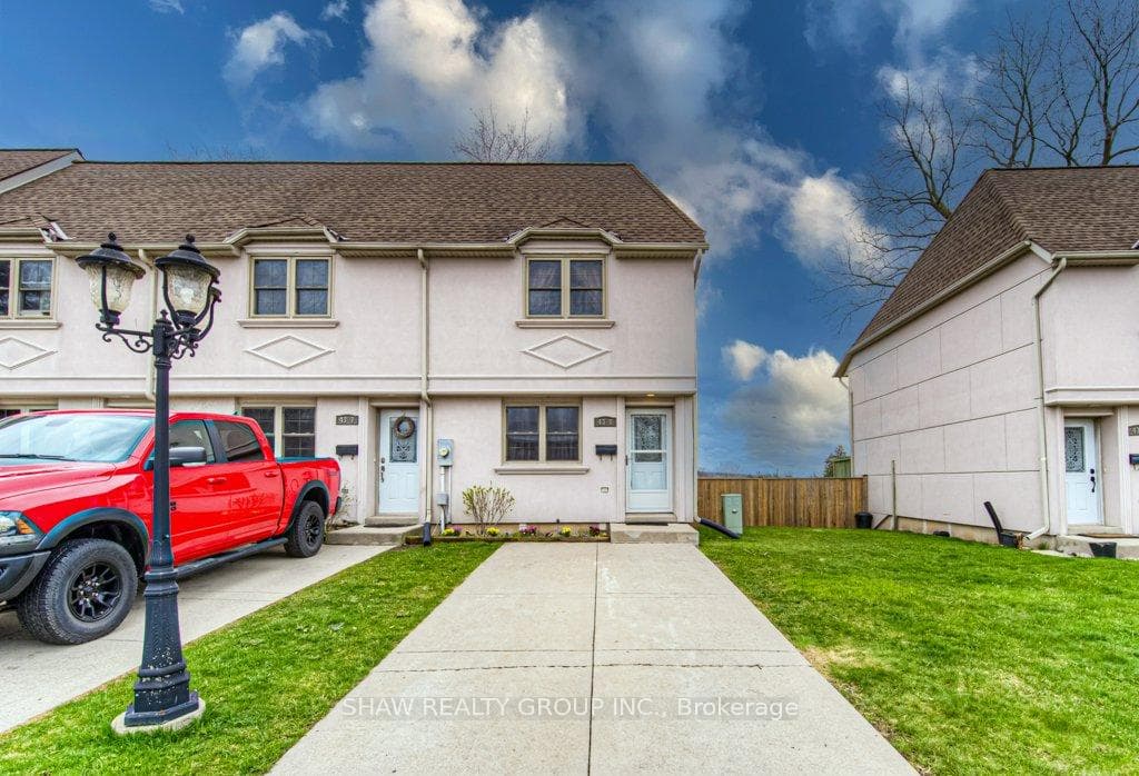 43 Blandford Street Unit 8, Woodstock, ON N4S 7H7 - Photo 1