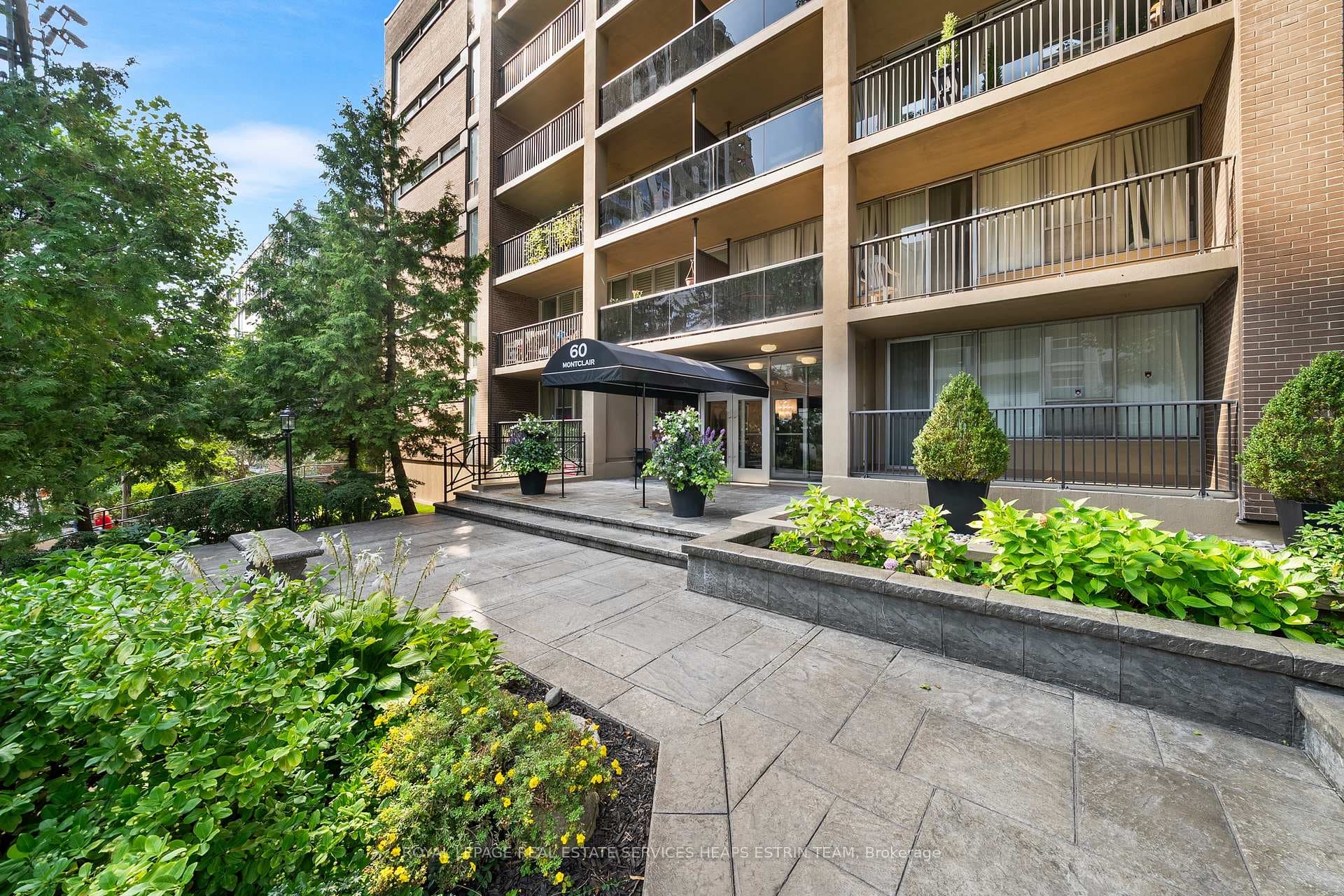 60 Montclair Avenue Unit 202, Forest Hill / Deer Park, ON M5P 1P7 - Photo 1