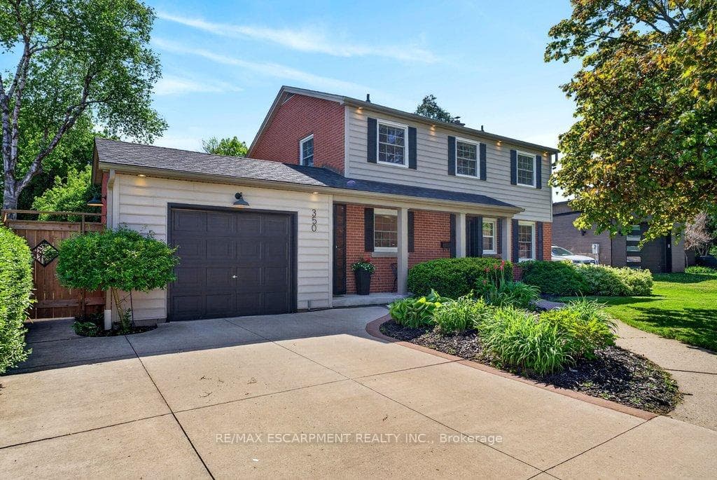 350 East Side Crescent, Burlington