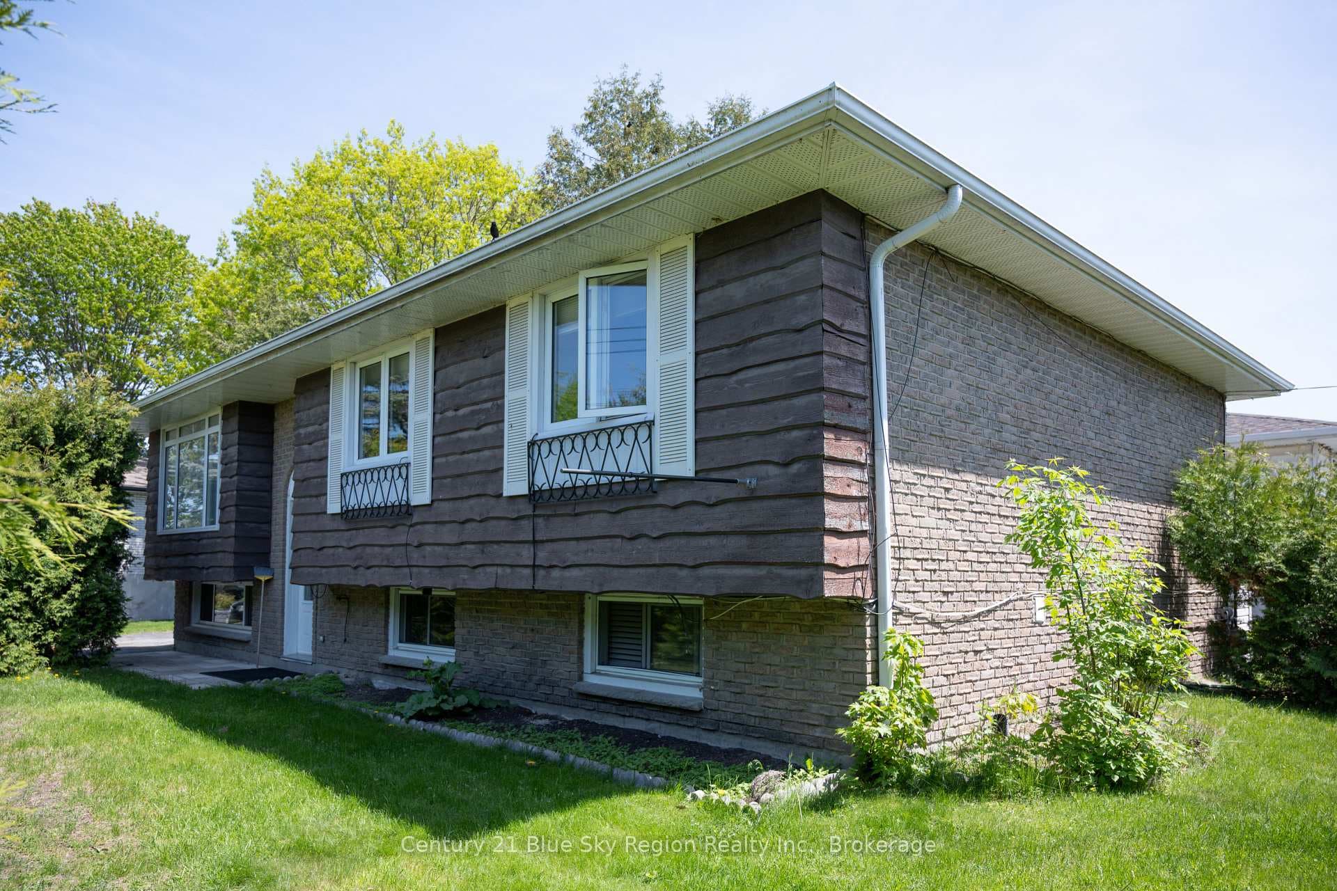 1 Portage Avenue, North Bay