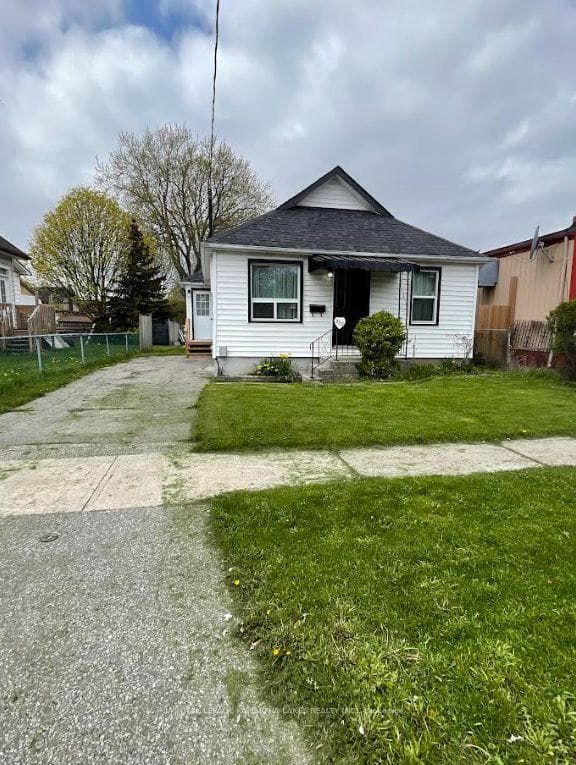 350 Oshawa Boulevard, Oshawa