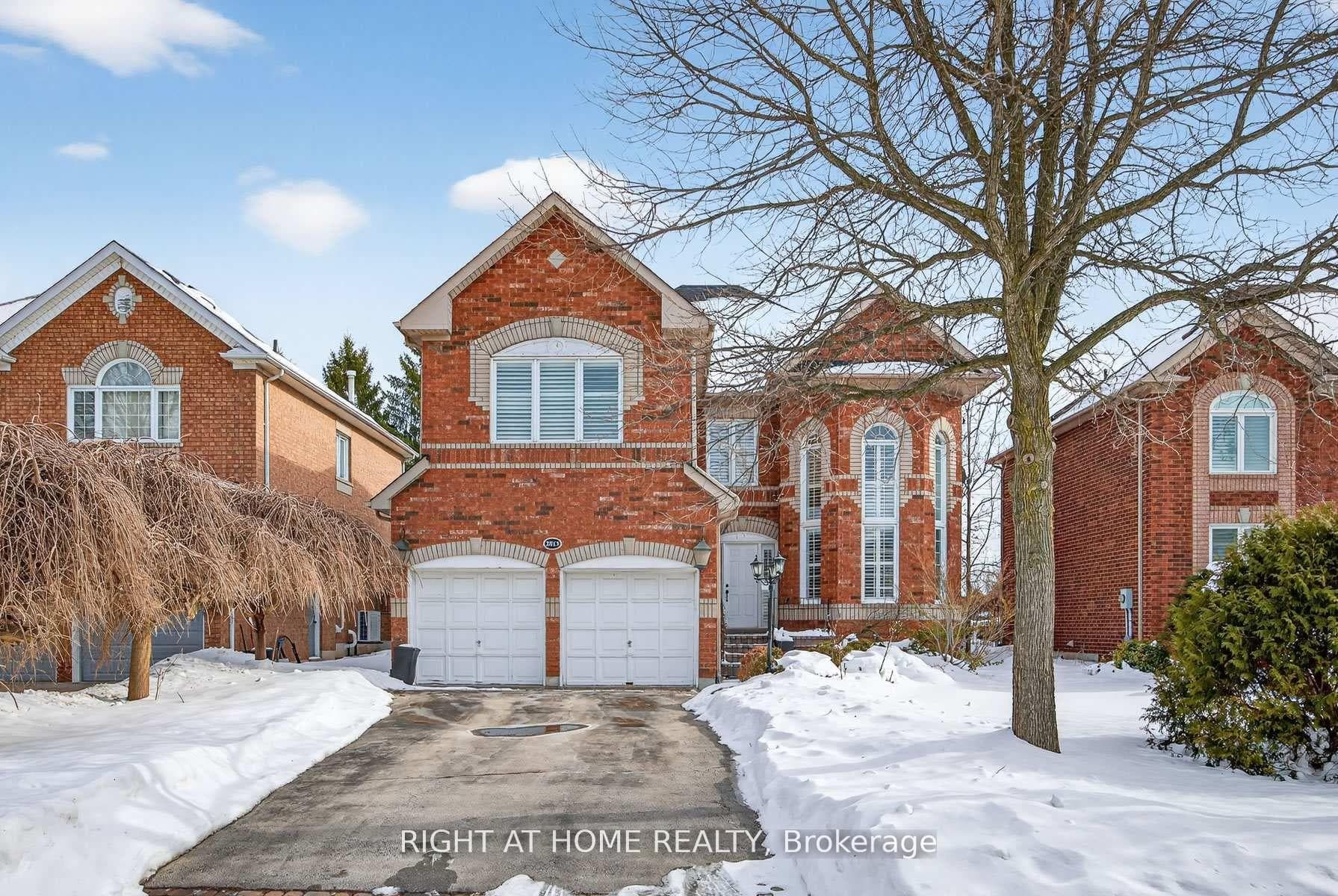 2013 ROSEMOUNT Crescent, Oakville, ON L6M 3A5 - Photo 1