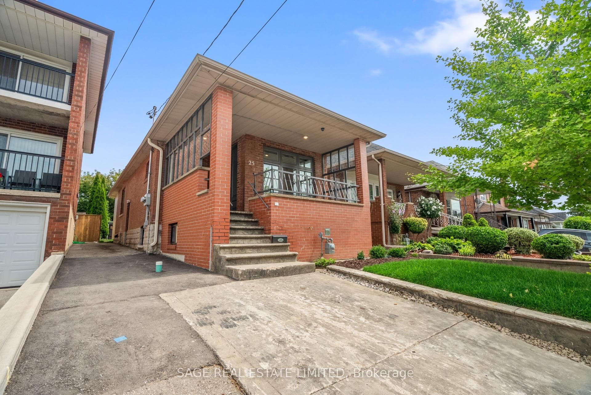 25 Chamberlain Avenue, York / Weston, ON M6E 4J7 - Photo 1