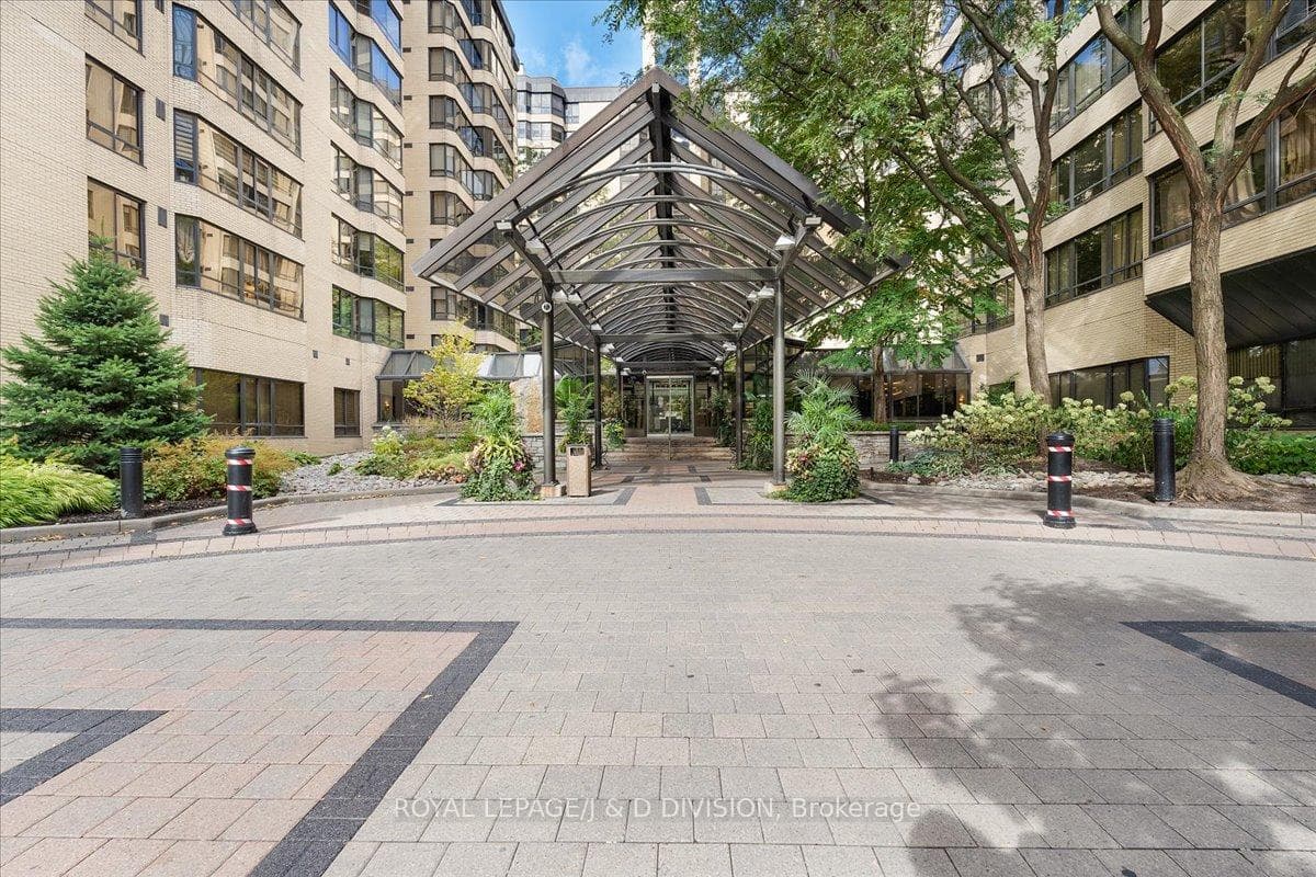 195 St Patrick Street Unit 206, Toronto C01