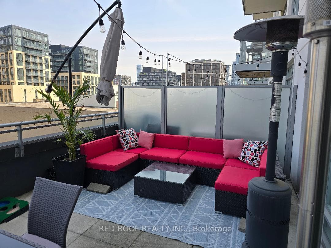 525 Adelaide Street Unit 909, Toronto C01